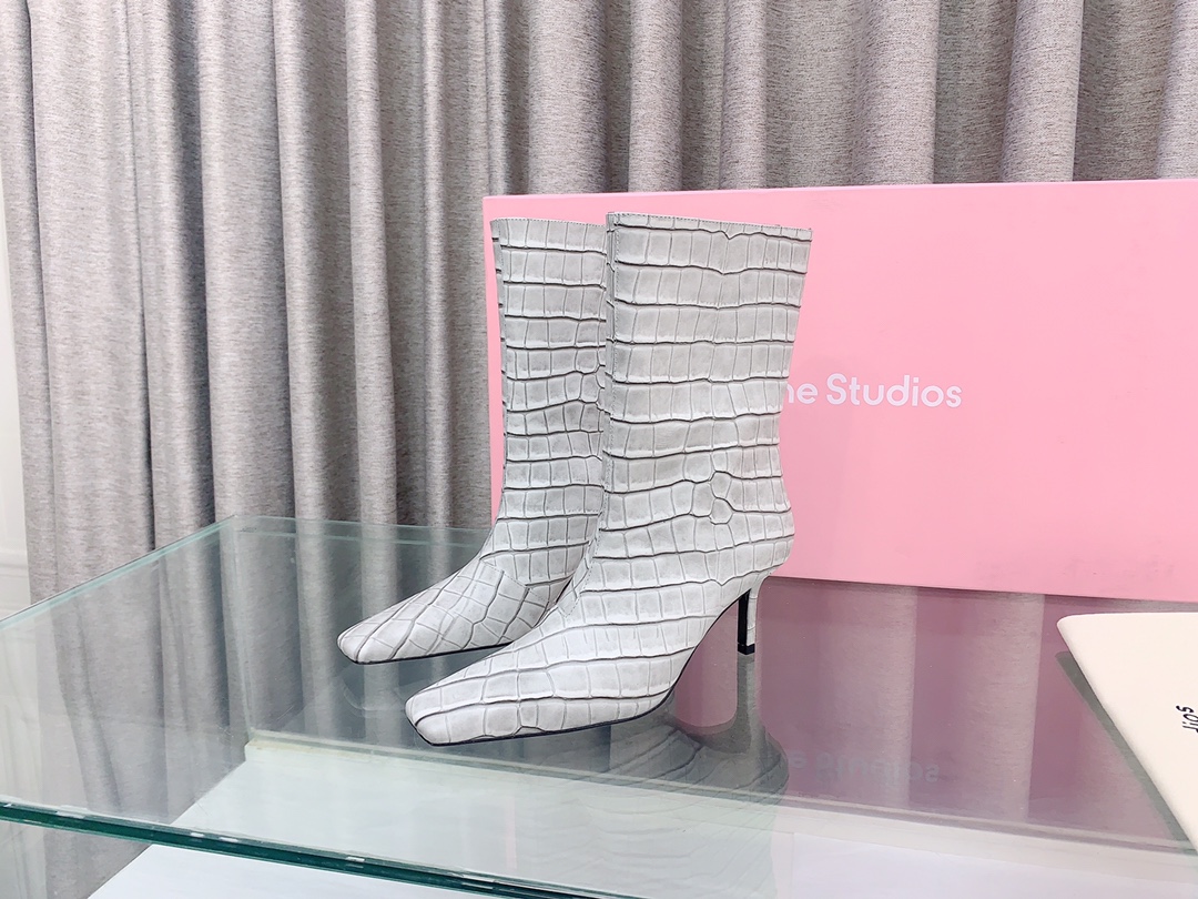 Trendy Boots Collection: High and Short Styles in Oxen-Skin for Fall/Winter - 图片 3