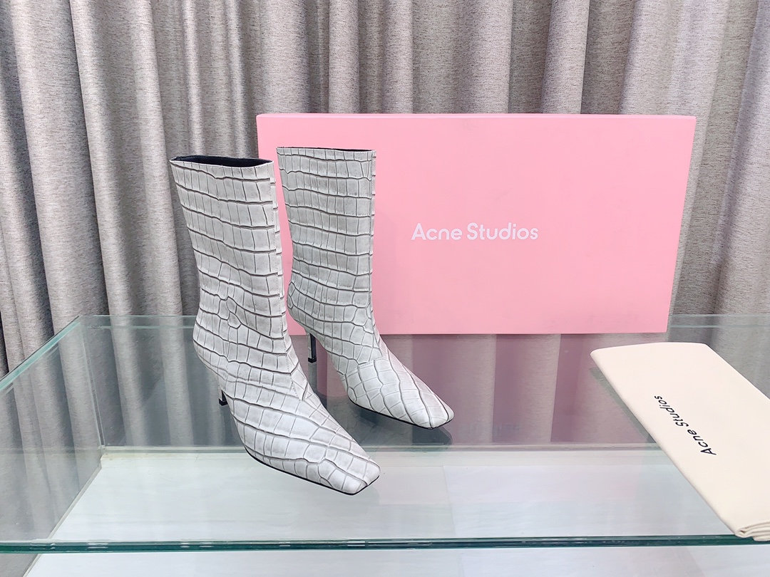 Trendy Boots Collection: High and Short Styles in Oxen-Skin for Fall/Winter - 图片 1