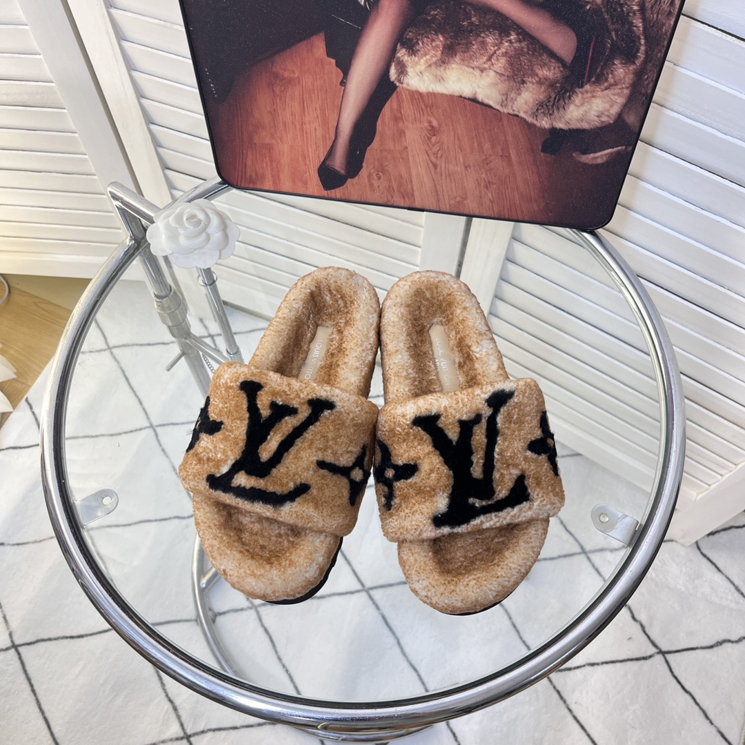 What Best Designer Replicas
 Louis Vuitton Shoes Slippers Good Quality Replica
 PVC Wool