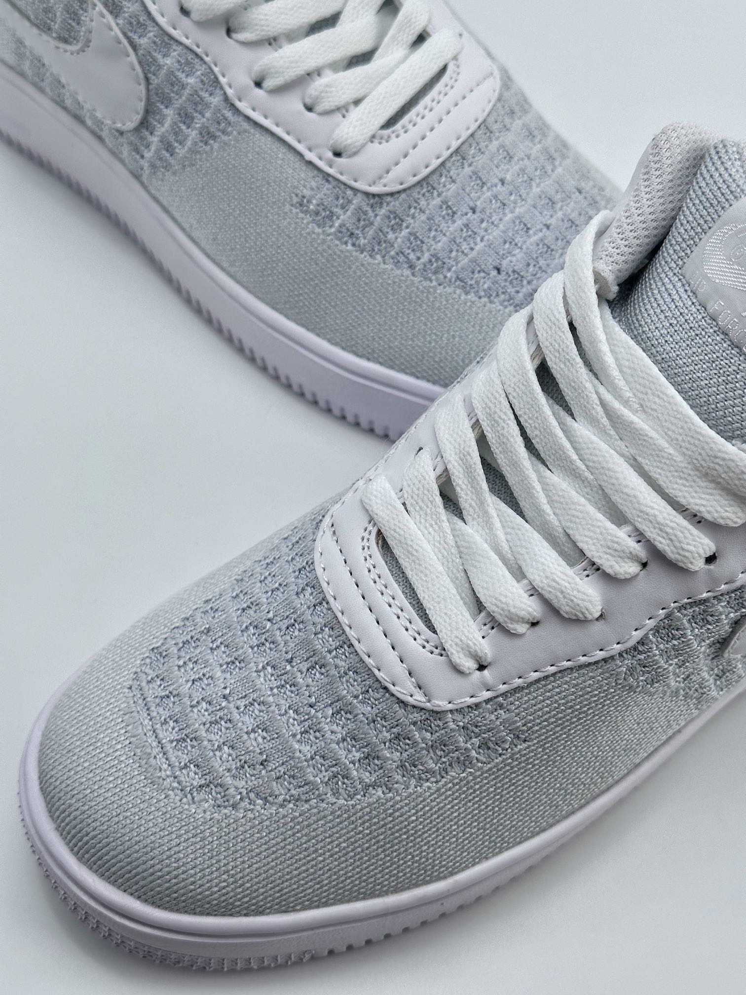 Nike Air Force 1 Low 07 Lightweight Woven White AV3042-100