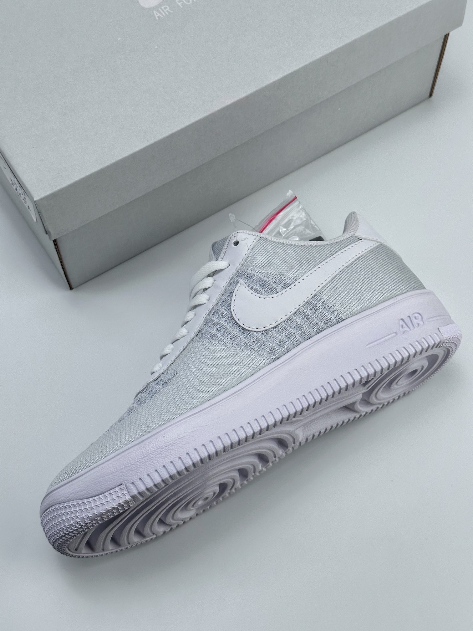 Nike Air Force 1 Low 07 Lightweight Woven White AV3042-100