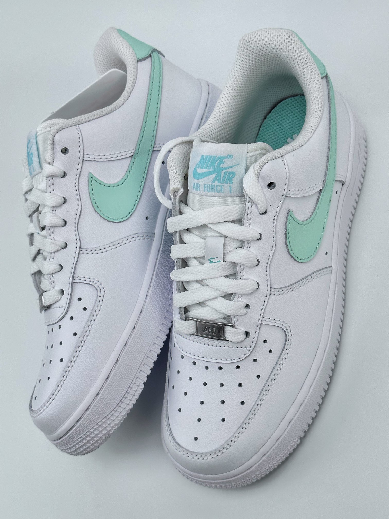 Nike Air Force 1 Low 07 White Grass Green Hook DX5883-101