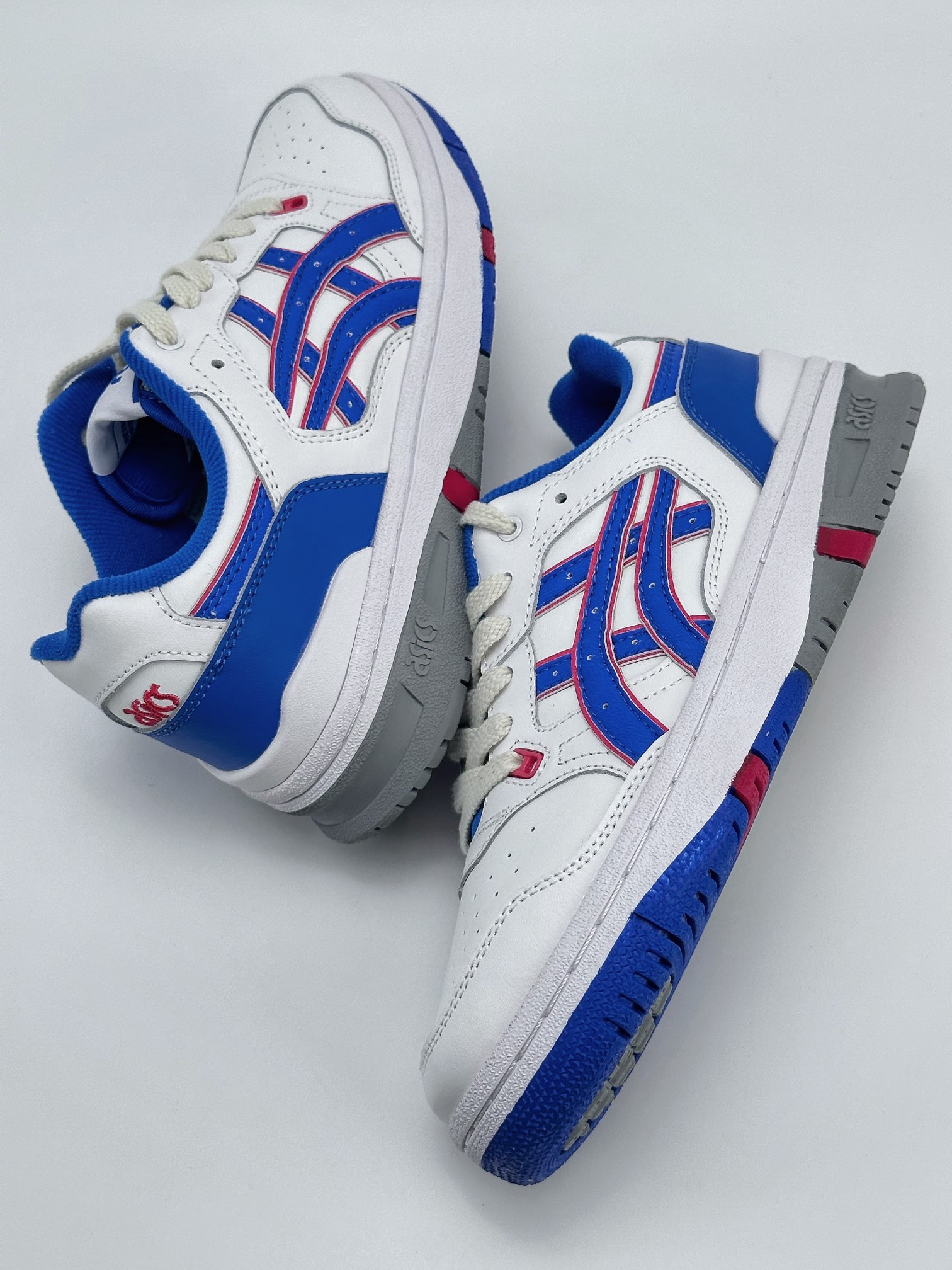 Asics EX89 x Ronnie Fieg white, blue and red classic retro trend sneakers 1201A476-101