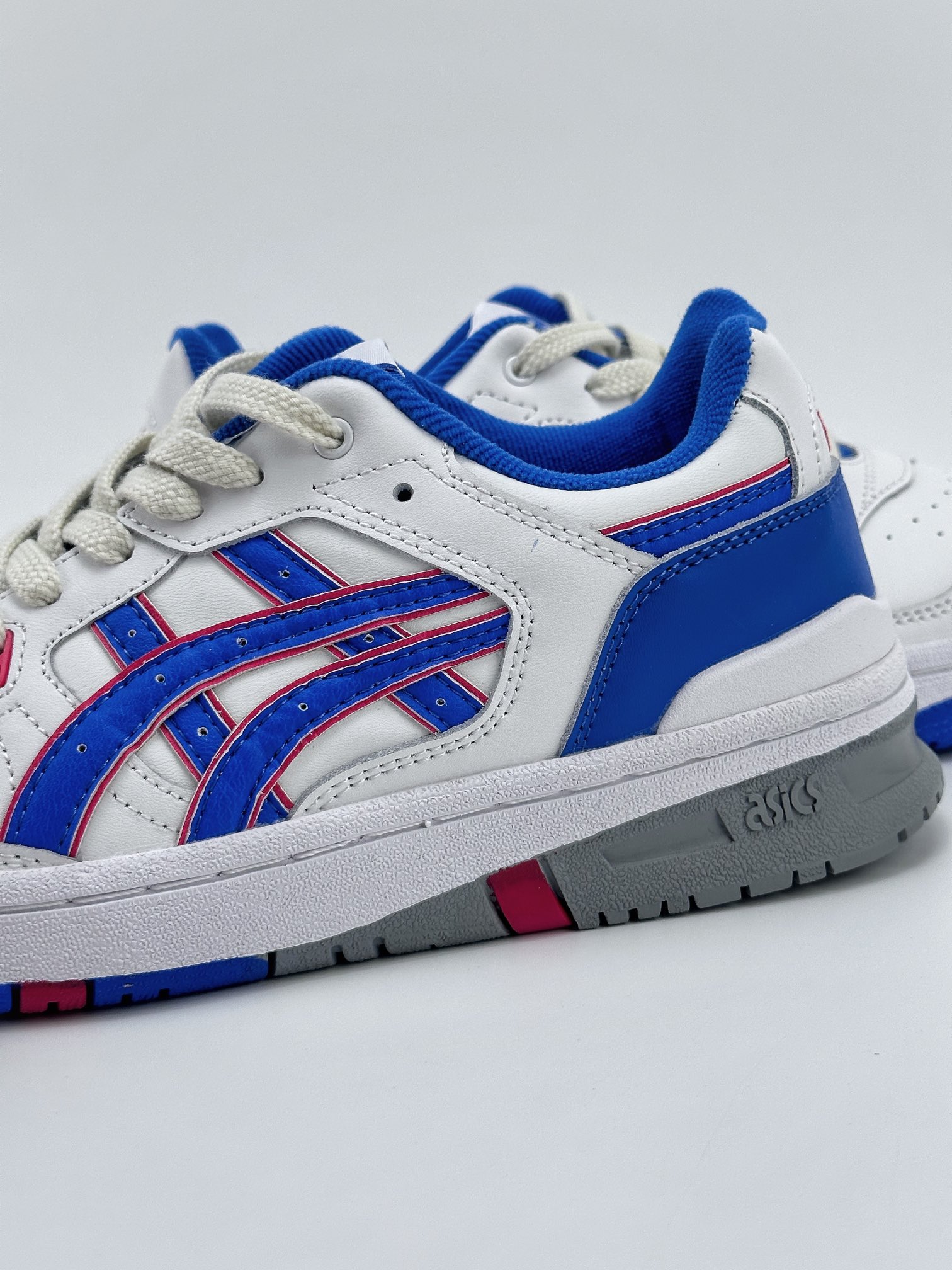 Asics EX89 x Ronnie Fieg white, blue and red classic retro trend sneakers 1201A476-101