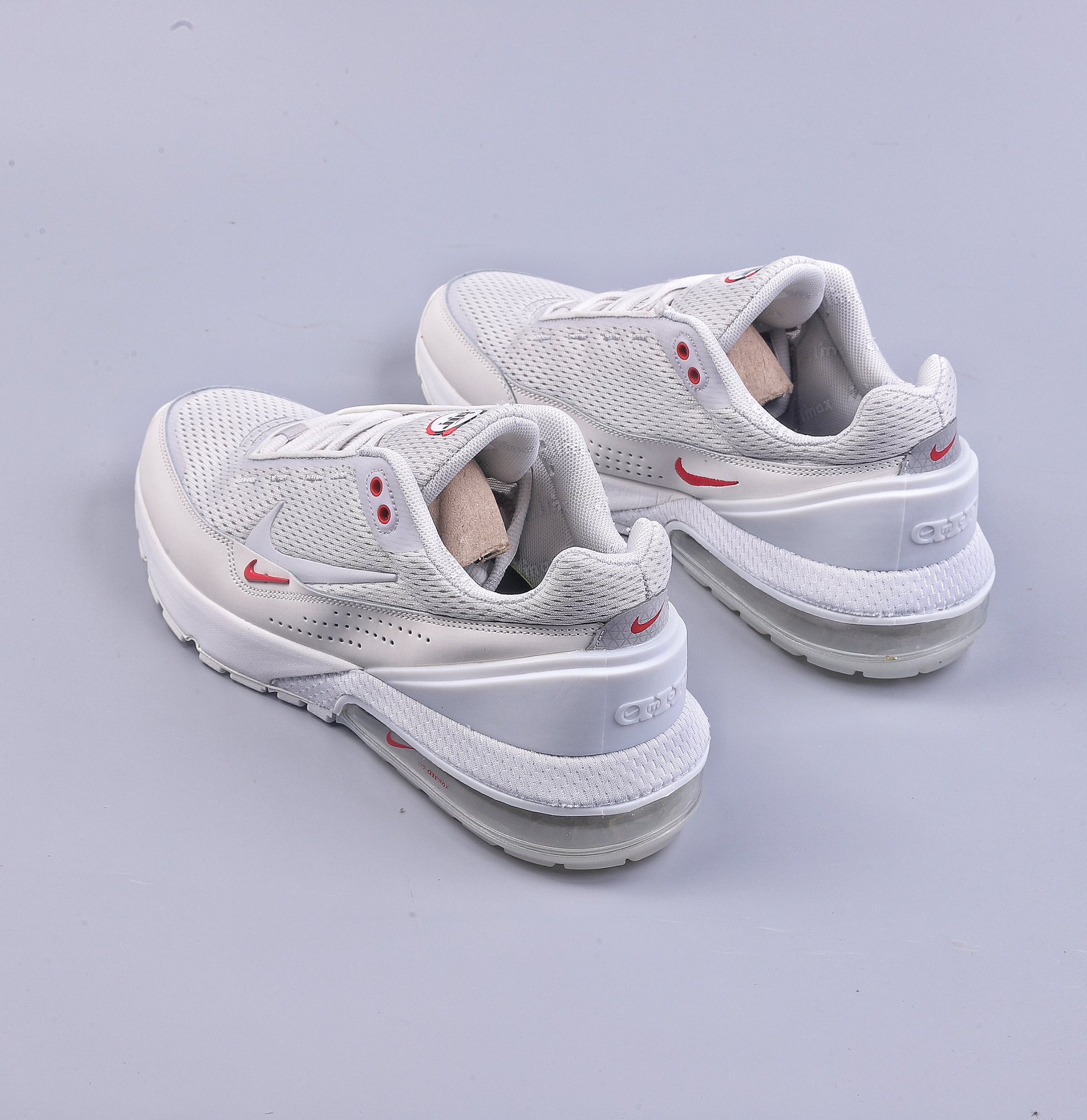 Nike Air Max Pulse 律动系列低帮 半掌大气垫休闲运动慢跑鞋 DR045-001