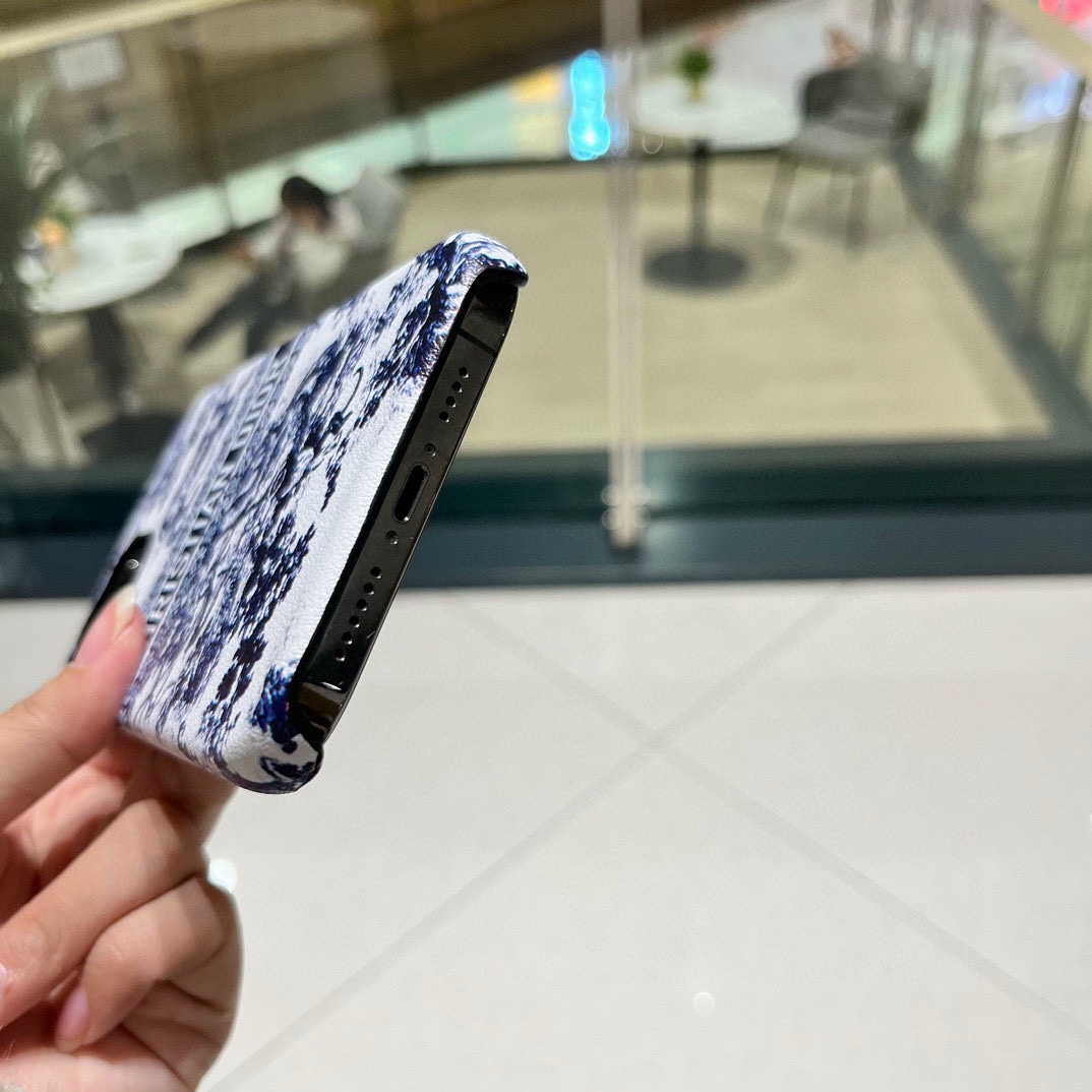 新品上架DIOR迪奥官网同款官网大热款丛林系列手机壳型号iPhone146.1iPhone14Pro6.