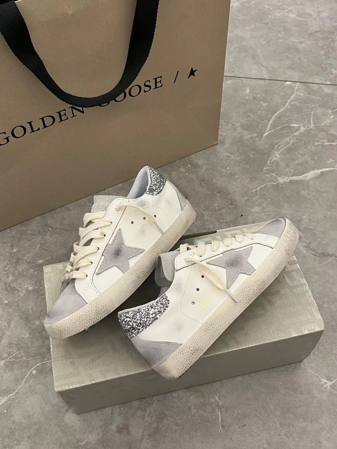 Golden Goose Skateboard Shoes Single Layer 7 Star Quality Designer Replica
 Gold Grey Red White Yellow Unisex Cowhide Frosted Fall/Winter Collection
