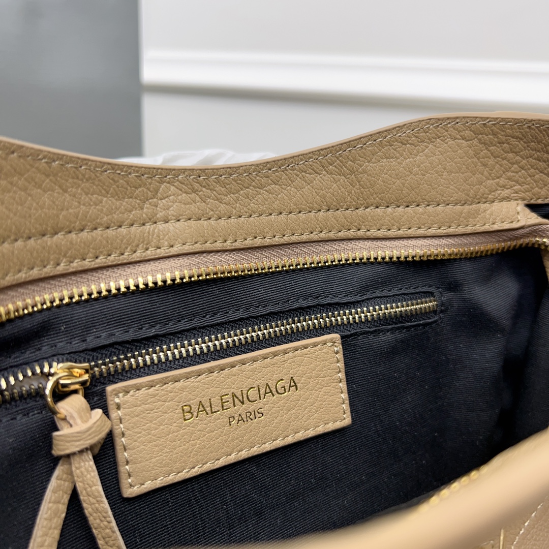 Balenciaga Le City Small Top Handle Bag - Apricot Leather, Gold Hardware 9 i1691907042 2952 8
