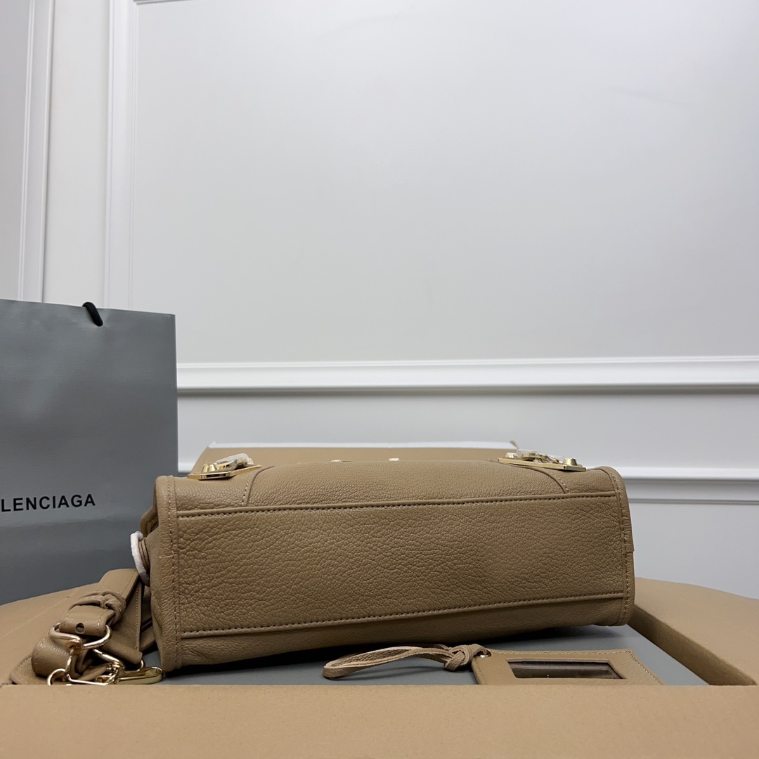Balenciaga Le City Small Top Handle Bag - Apricot Leather, Gold Hardware 5 i1691907042 645 4