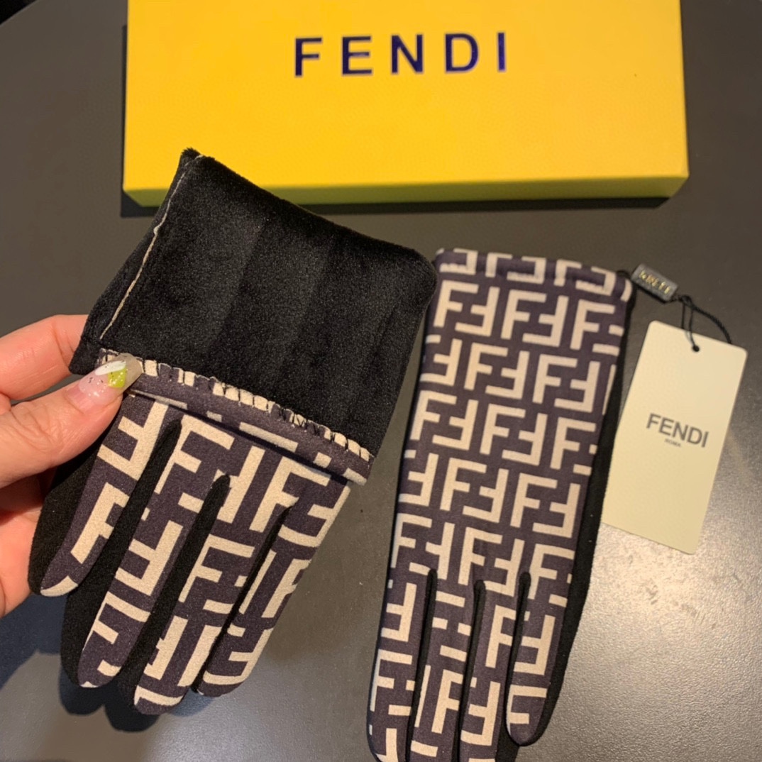 芬迪FENDI2023秋冬羊绒手套值