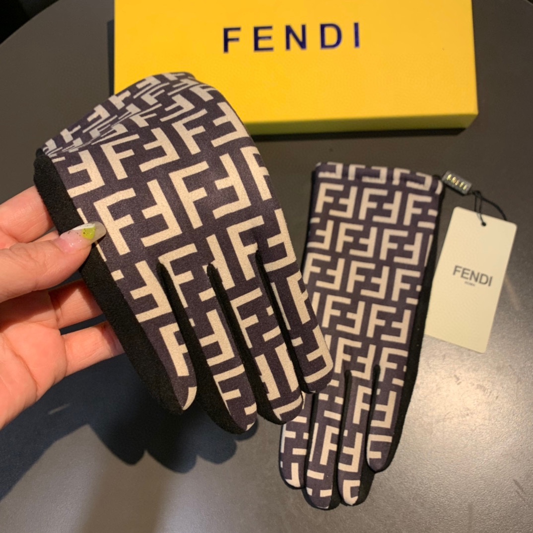 芬迪FENDI2023秋冬羊绒手套值