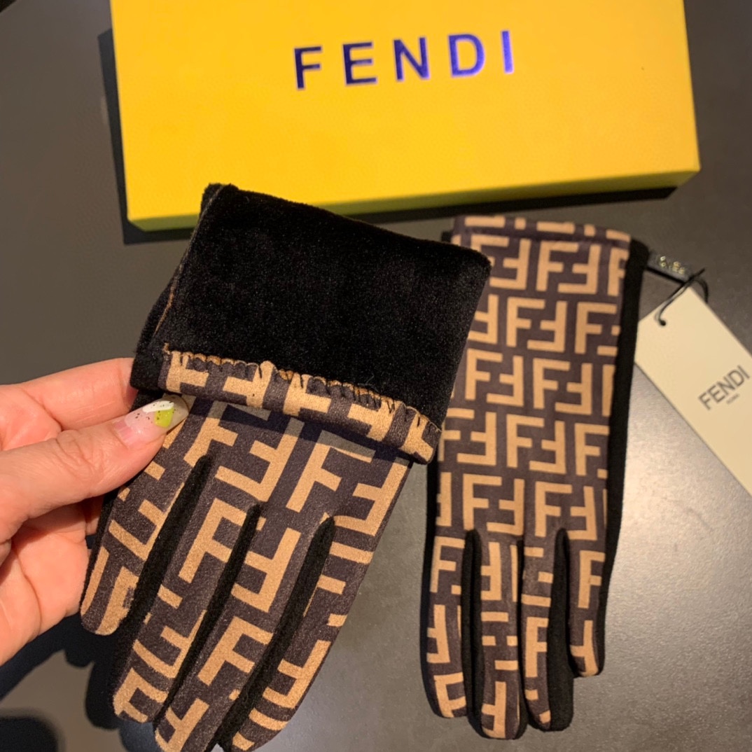 芬迪FENDI2023秋冬羊绒手套值