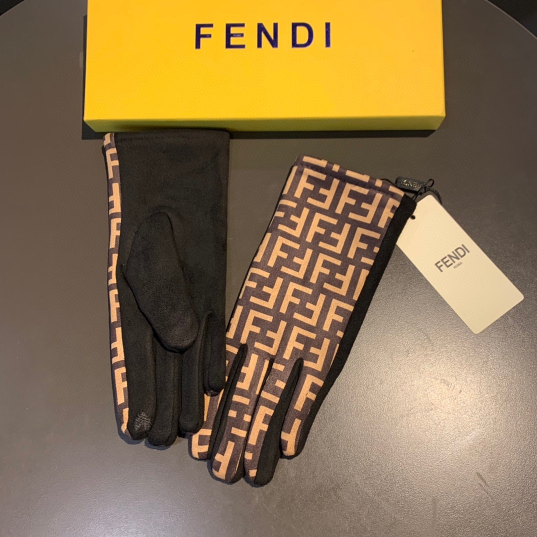 芬迪FENDI2023秋冬羊绒手套值