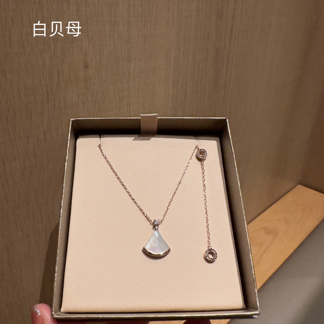 _dfI9s7M4Gzt5_6ZU5IdUxtUBLHwNnEuF2HzuH5Q