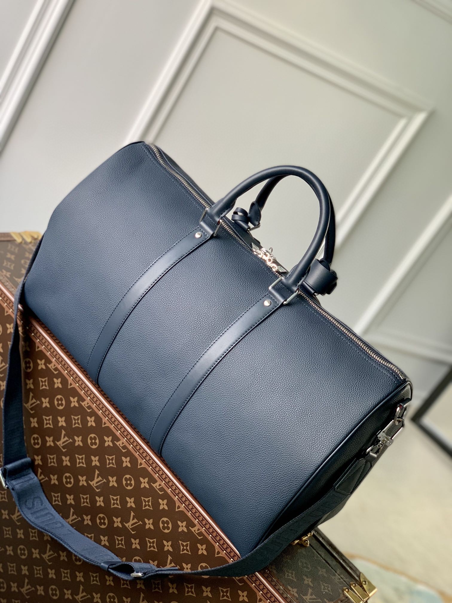 Louis Vuitton LV Keepall Sacs De Voyage Bleu Cuir de vache M21420