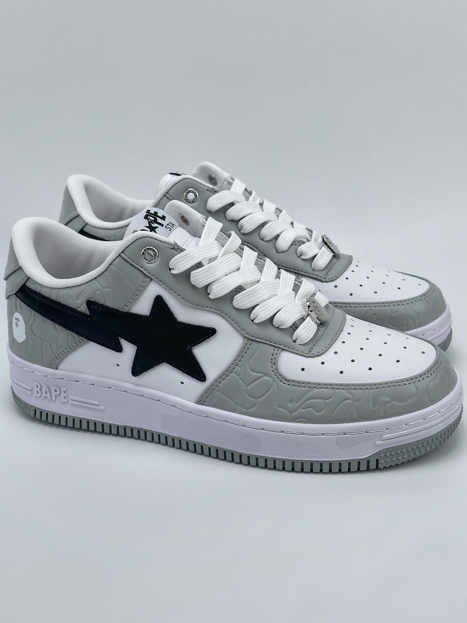 Bape x Air Force 1 '07 Low White Gray Black 1H70191002