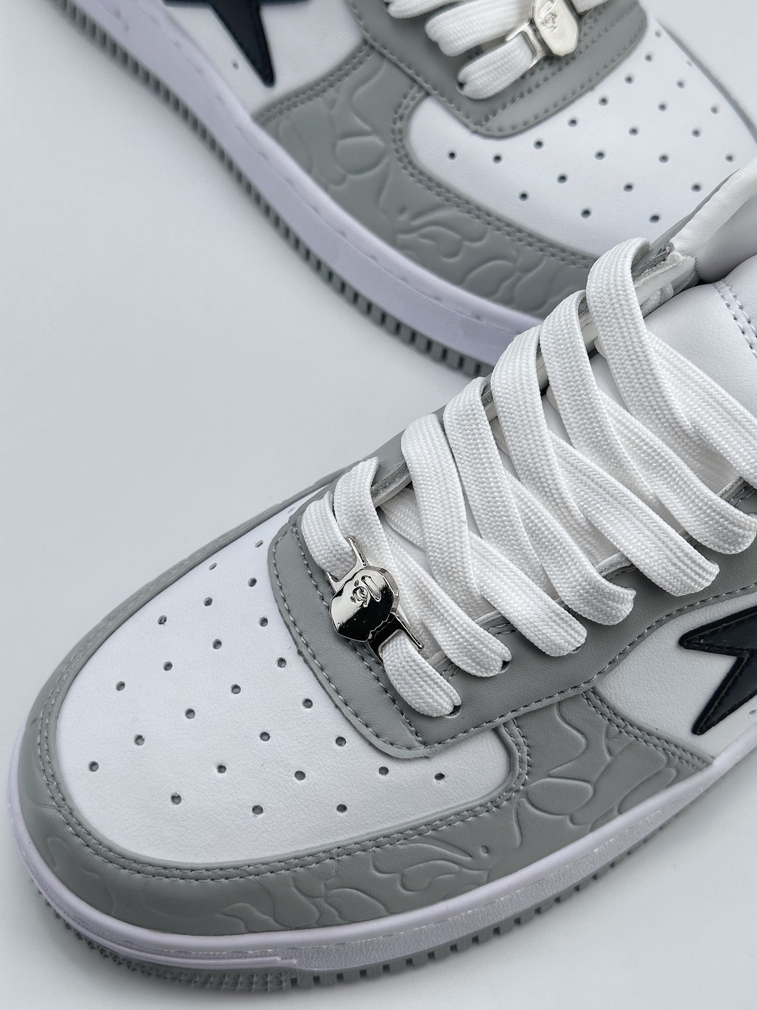 Bape x Air Force 1 '07 Low White Gray Black 1H70191002