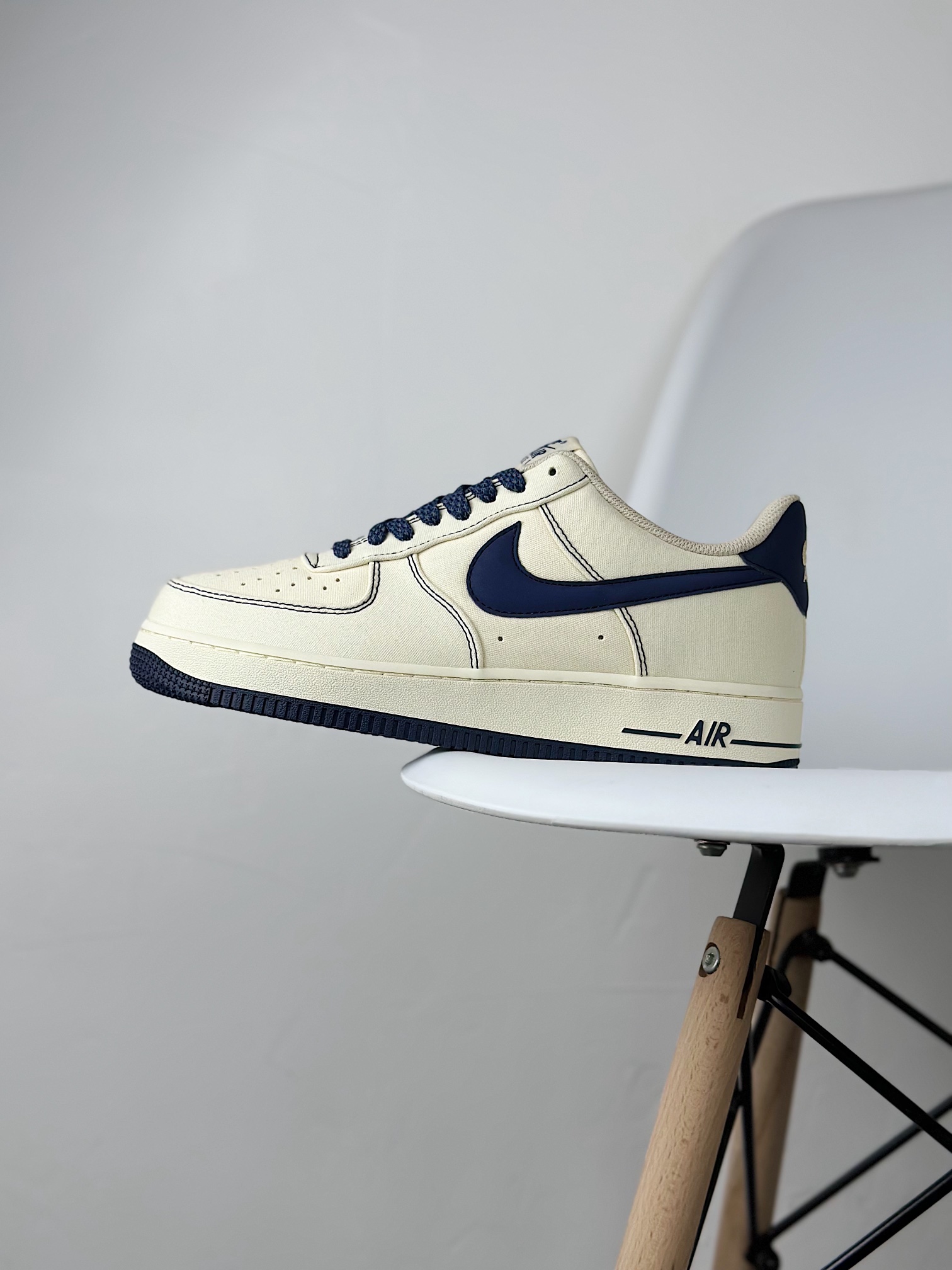 ▪️NK Air Force 1'07 Low QS"Sail/Navy/Reflection 3M" Air Force 1 clásico de caña baja, versátil, casual, zapatillas depo…