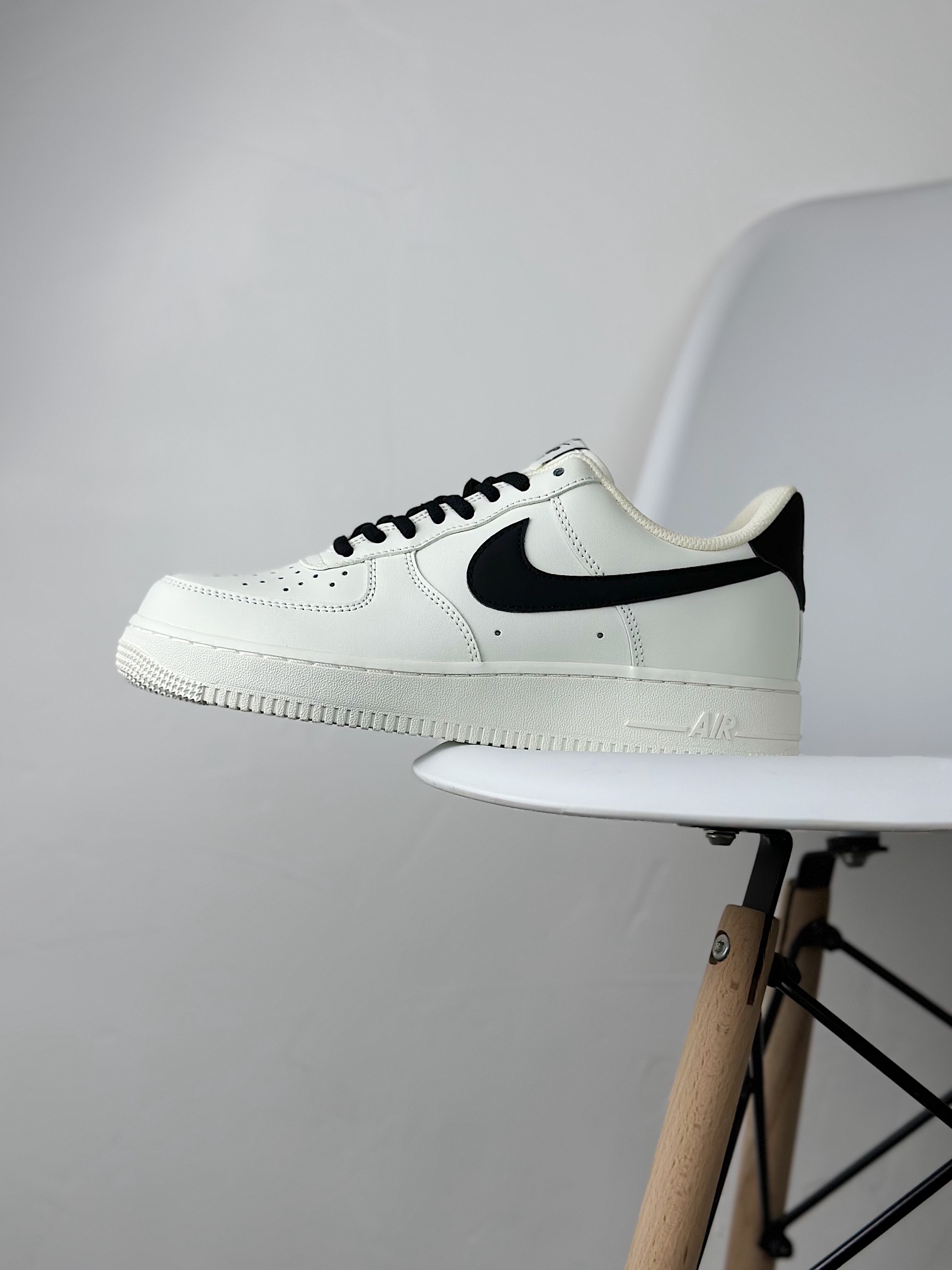 ▪️NK Air Force 1'07 Low"Beige White/Black" Air Force 1 clásico de caña baja, versátil, casual, zapatillas dep…