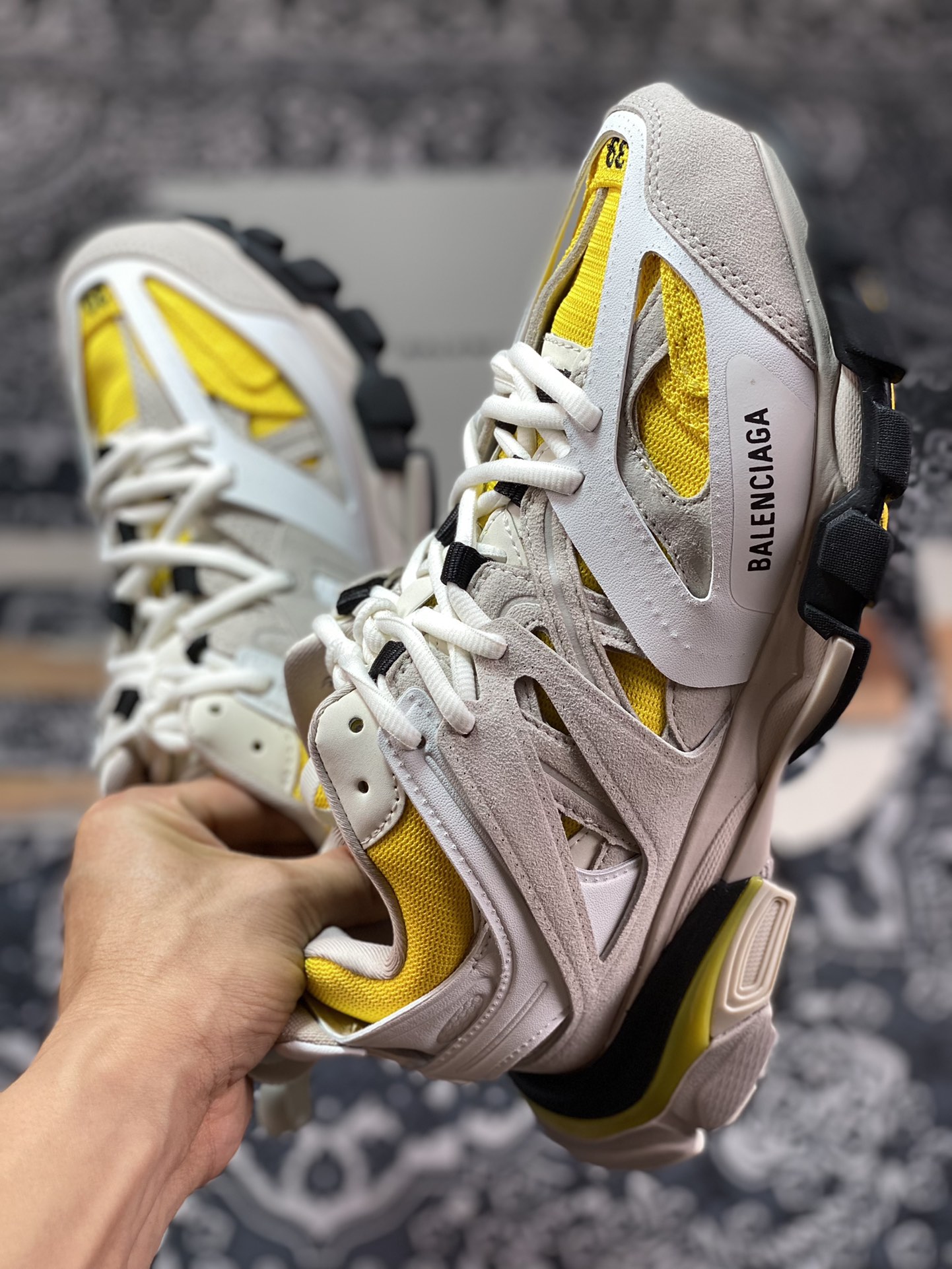 Balenciaga Track Trainers 3.0 Retro Running Shoes ”Light Khaki Yellow White Black” 542436 W1ST3 0258