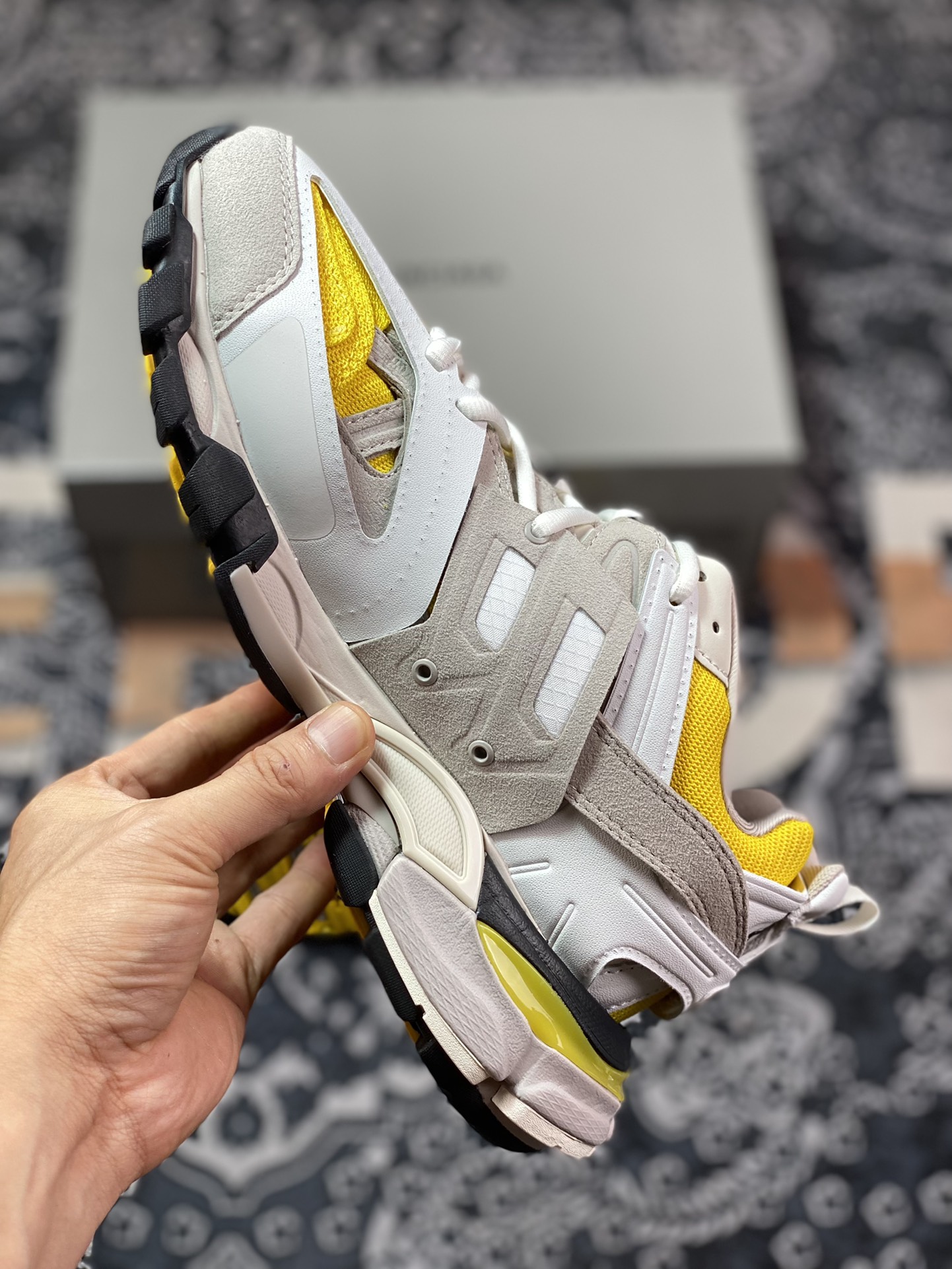 Balenciaga Track Trainers 3.0 Retro Running Shoes ”Light Khaki Yellow White Black” 542436 W1ST3 0258