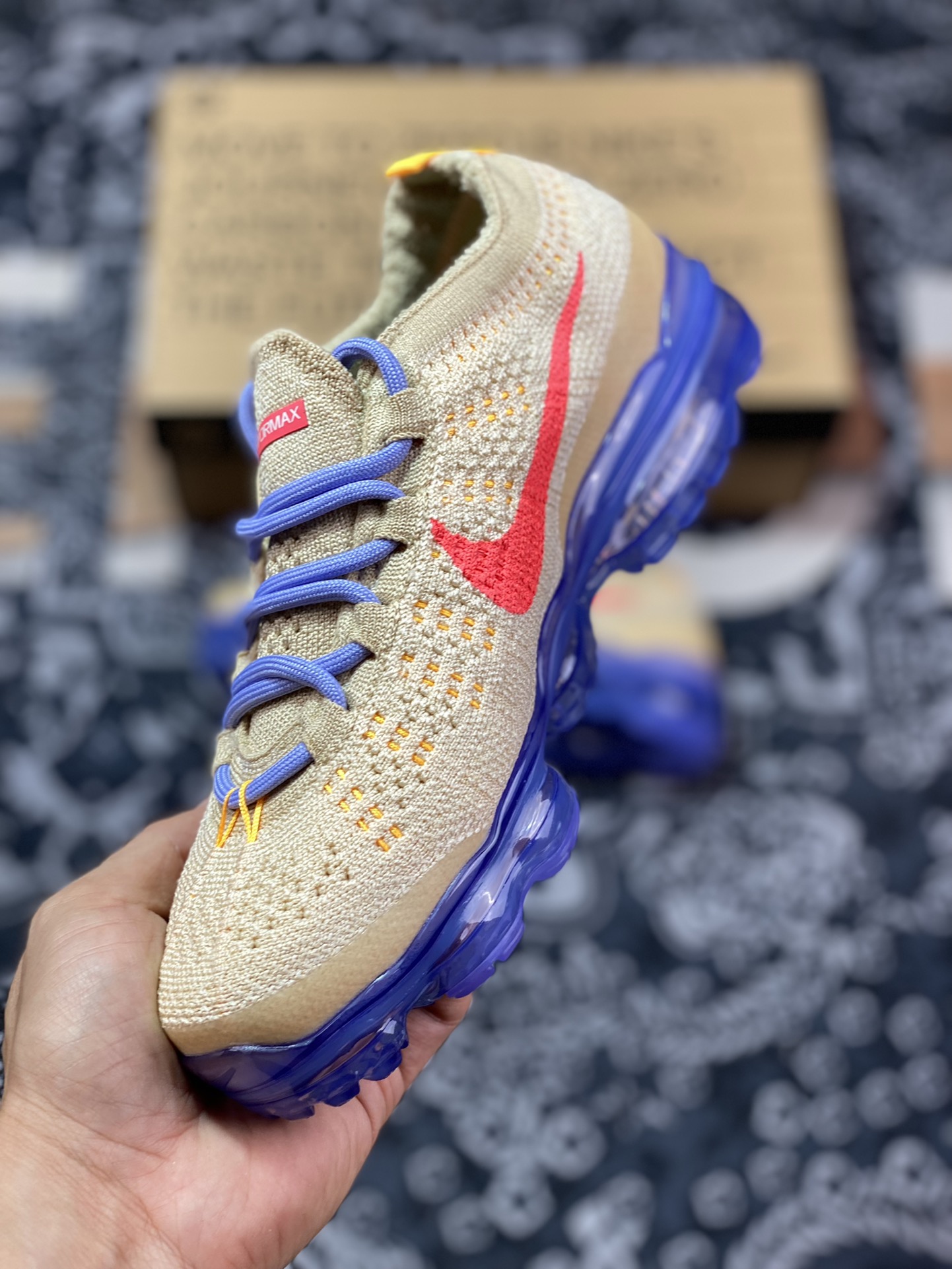 Nike Air VaporMax 2023 Flyknit FK ”Pale Vanilla” 2023 large air cushion jogging shoes ”Sesame Yellow Blue Purple Red Hook” DV6840-200