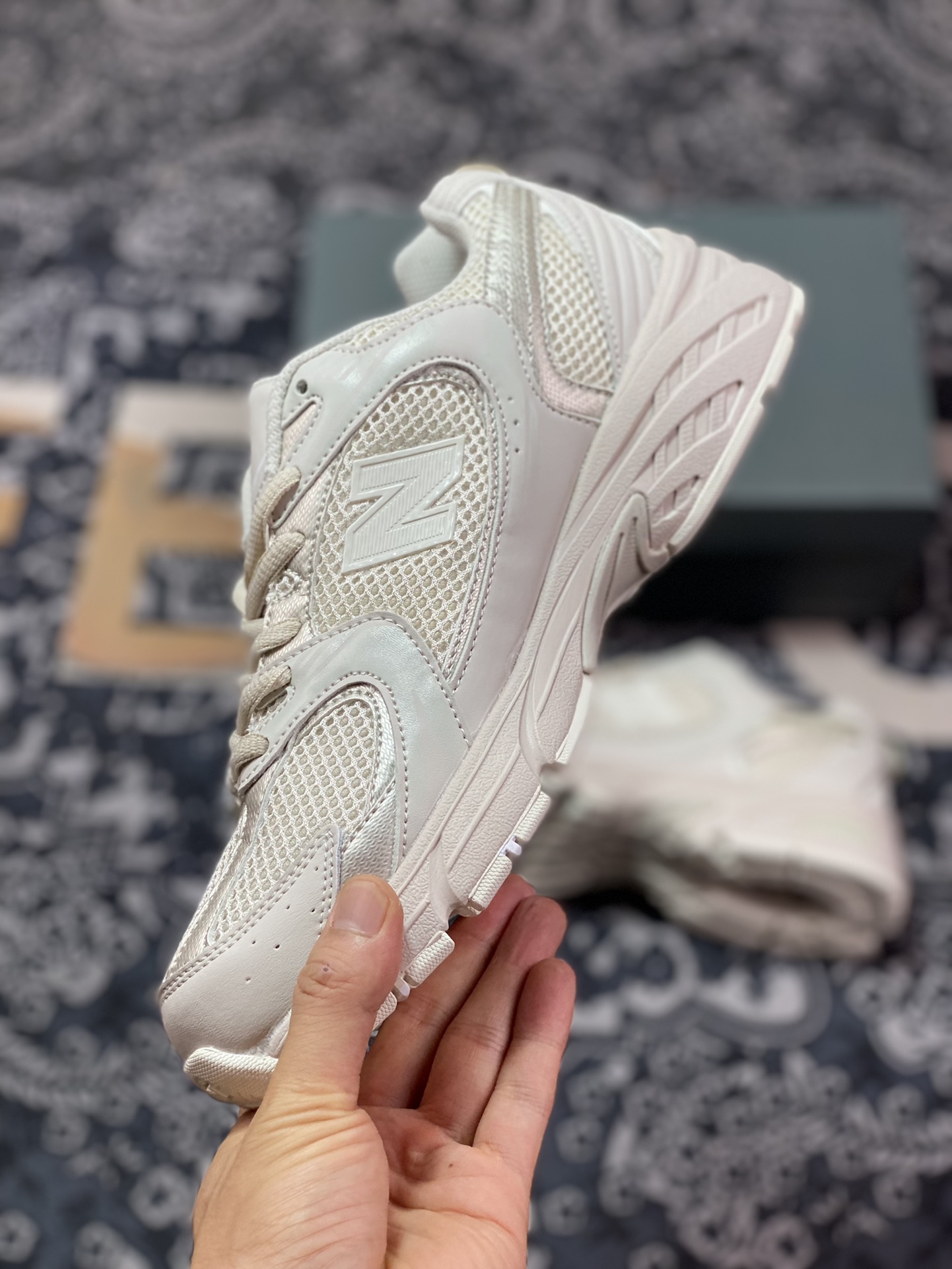 New Balance MR530 series retro dad style mesh running casual sports shoes ”Milk Tea Bone White Gray Silver” MR530AA1