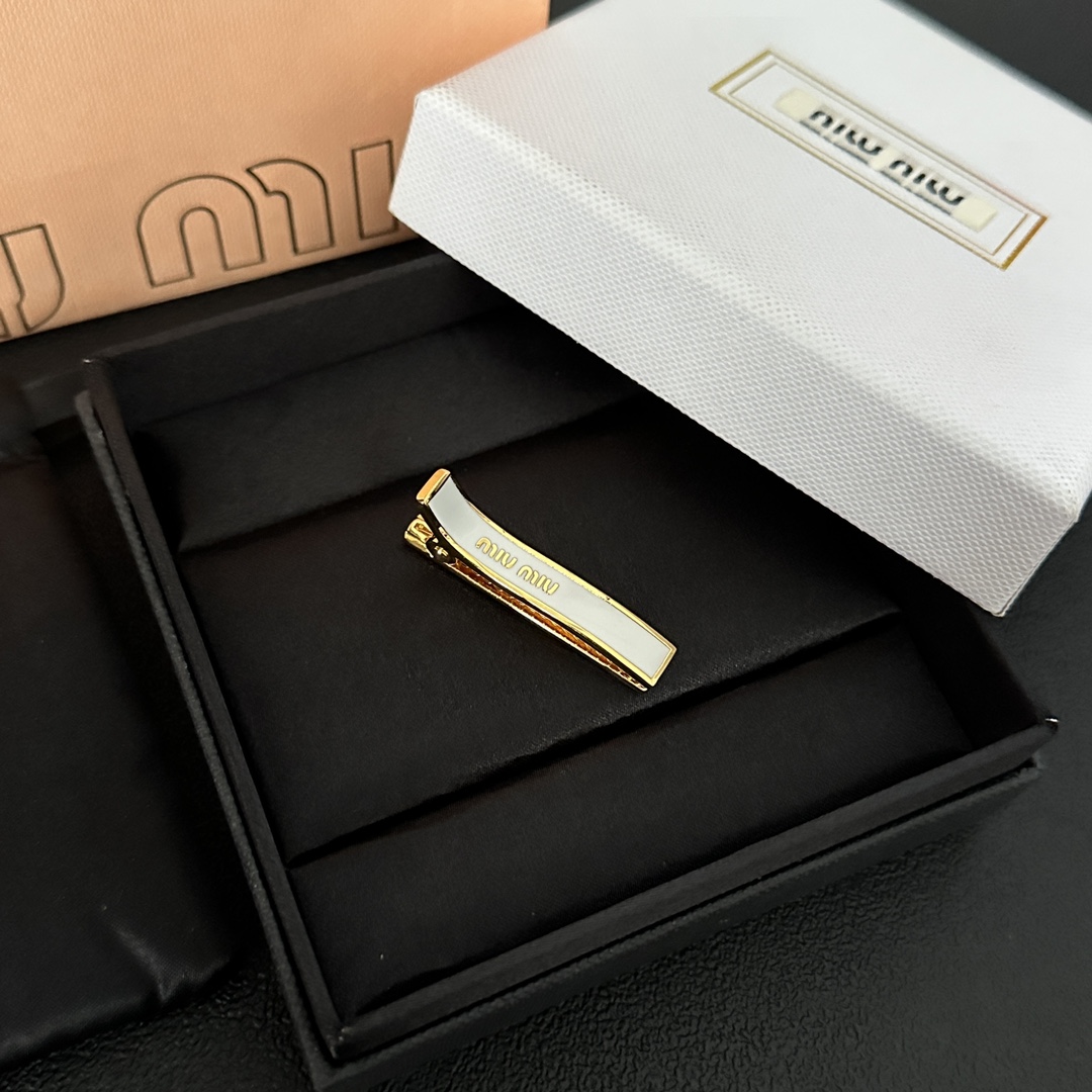 Miu Miu Reversible Bucket Hat: Logo Jacquard vs. Solid Silk, Adjustable Chin Strap 12 i1691982190 3981 1