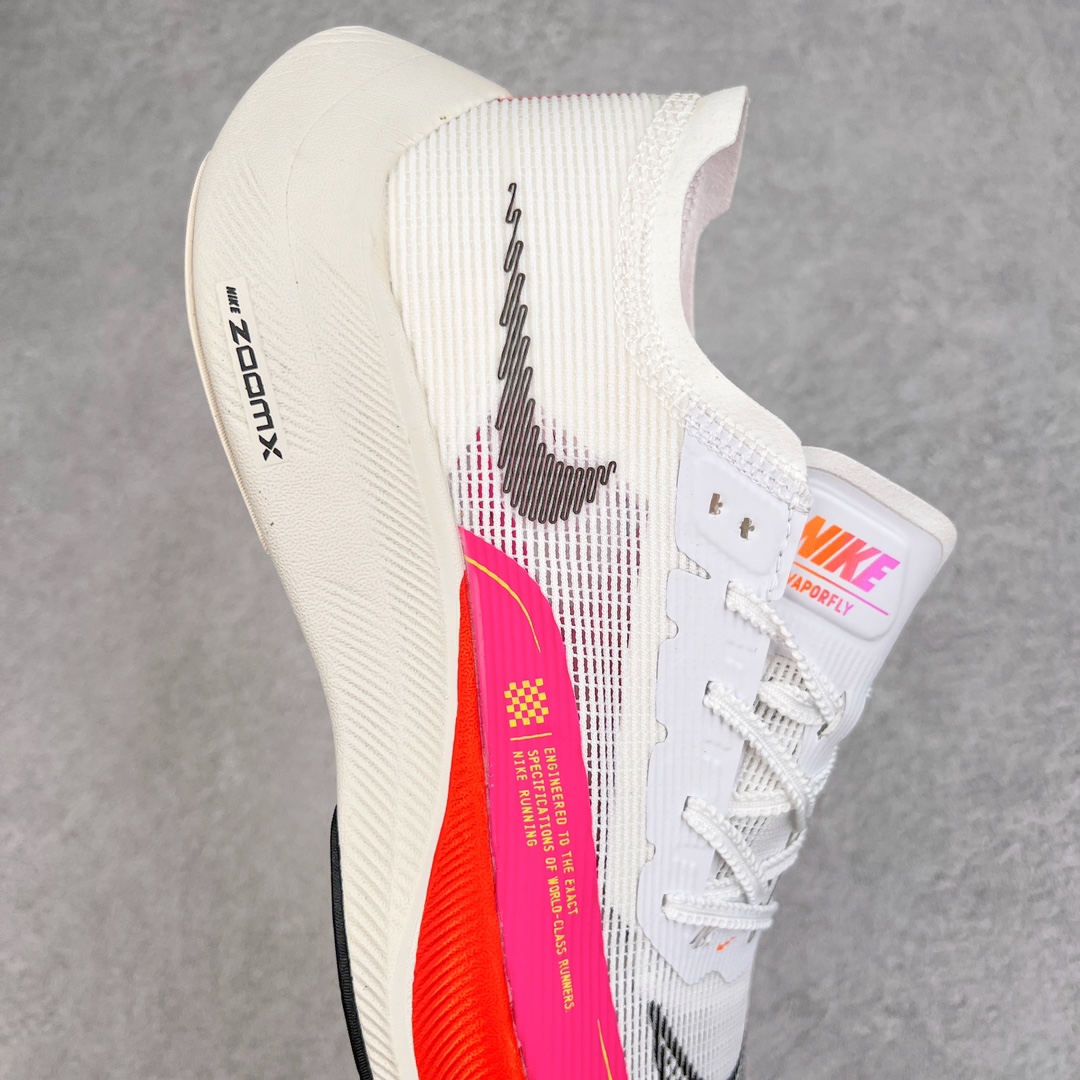 图片[6]-零售💰190 ＃福利特价‼NK ZoomX Vaporfly Next% 破2马拉松跑鞋 细节整体升级 这款next%和上一款4%的鞋最大区的别于在鞋面面料 鞋面使用了全新 Vaporweave 科技 这种类似蝉翼的材质相比 Flyknit 更加轻薄透气 非对称的鞋带系统和泡棉护垫的加入令舒适度更高 鞋头辅以超大的 Swoosh 点缀 再配上流线型外观设计 时尚感十足 SIZE：36 36.5 37.5 38 38.5 39 40 40.5 41 42 42.5 43 44 44.5 45 编码：Bby1936090-运动鞋