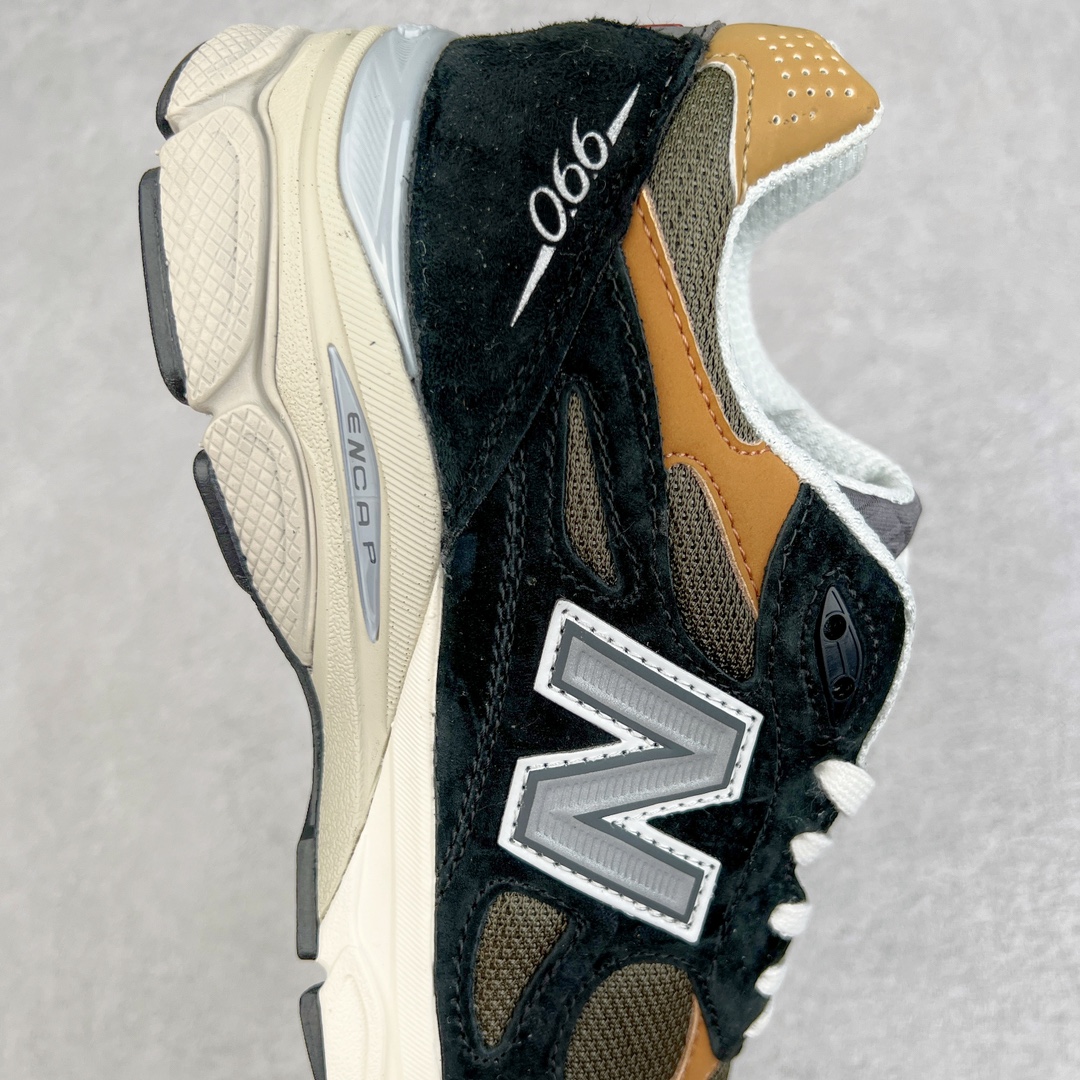 图片[6]-＃K版纯原福利 New Balance M990BB3 新百伦NB990V3 黑棕 第三代总统复古慢跑鞋 正确3M反光细节 原楦原纸版开发 正确6层组合底模精密开发 搭载全新碳素中底 后跟透明TPU水晶装饰条稳固 沿用了引以为傲的跑鞋手工技艺 采用猪皮绒面并包裹局部透气网面的鞋身设计 菱网鞋舌上刻有New Balance USA 鞋面依旧身着经典的大热之灰 彰显了其高端的品质身份 尺码：36 37 37.5 38 38.5 39 40 40.5 41.5 42 42.5 43 44 45-选品中心