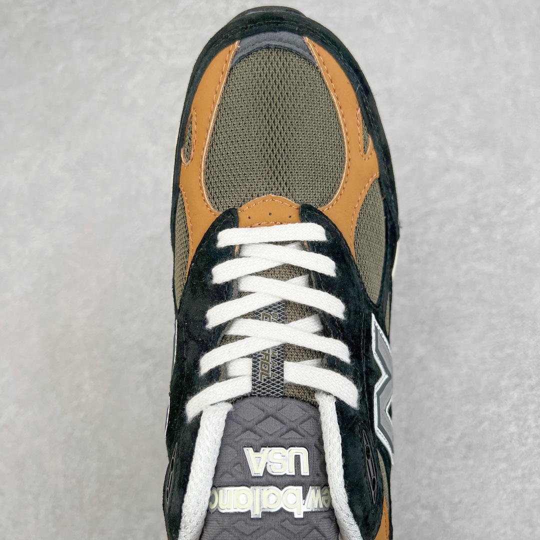 图片[4]-＃K版纯原福利 New Balance M990BB3 新百伦NB990V3 黑棕 第三代总统复古慢跑鞋 正确3M反光细节 原楦原纸版开发 正确6层组合底模精密开发 搭载全新碳素中底 后跟透明TPU水晶装饰条稳固 沿用了引以为傲的跑鞋手工技艺 采用猪皮绒面并包裹局部透气网面的鞋身设计 菱网鞋舌上刻有New Balance USA 鞋面依旧身着经典的大热之灰 彰显了其高端的品质身份 尺码：36 37 37.5 38 38.5 39 40 40.5 41.5 42 42.5 43 44 45-选品中心
