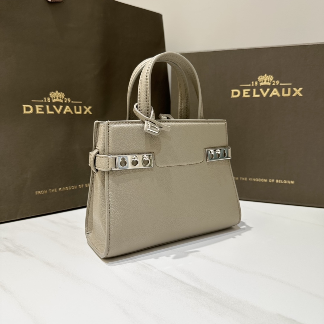 [Delvaux Women
