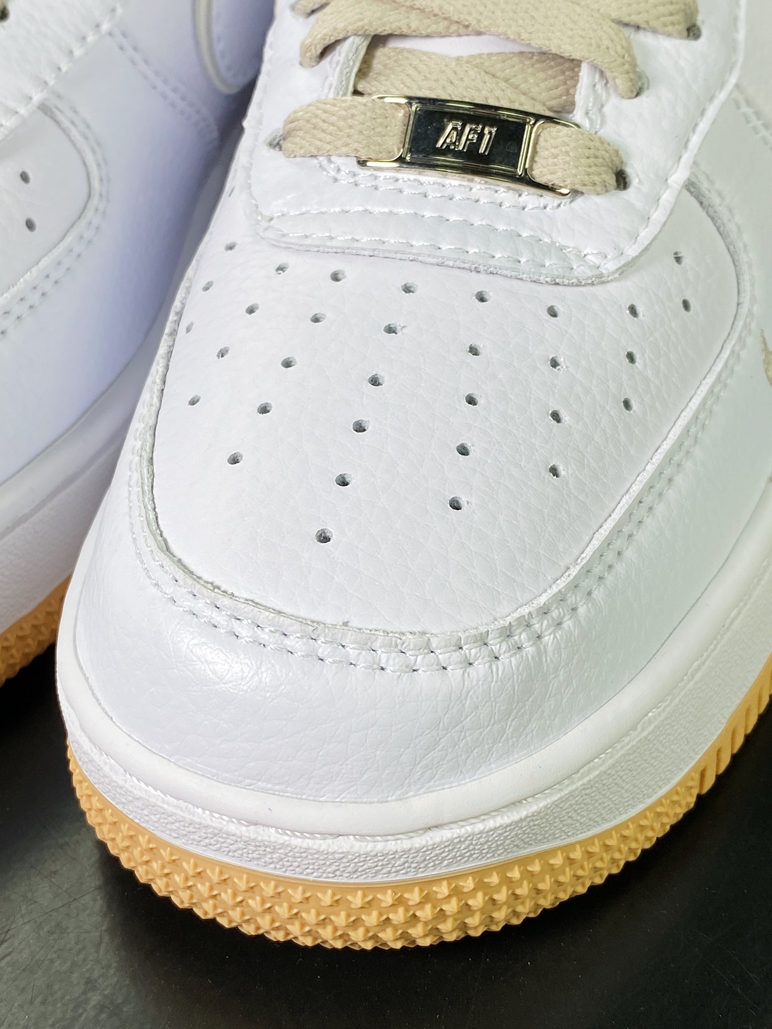 Air Force 1 '07 Low”White/Khaki” Air Force One low-top sneakers ”Joint white light khaki hook” KT1659-008