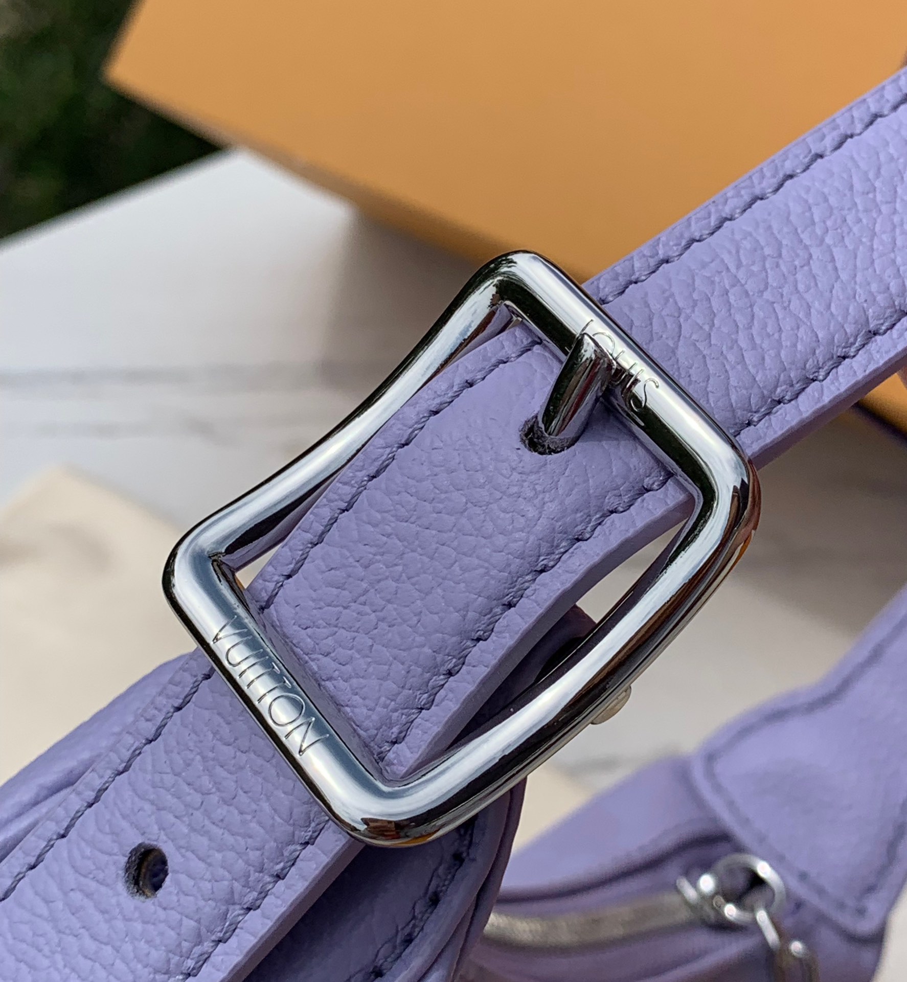 非市场普通货 进口皮料半钢五金 m82426尺寸20.5 x 11 x 5厘米 LV新款Mini Moo