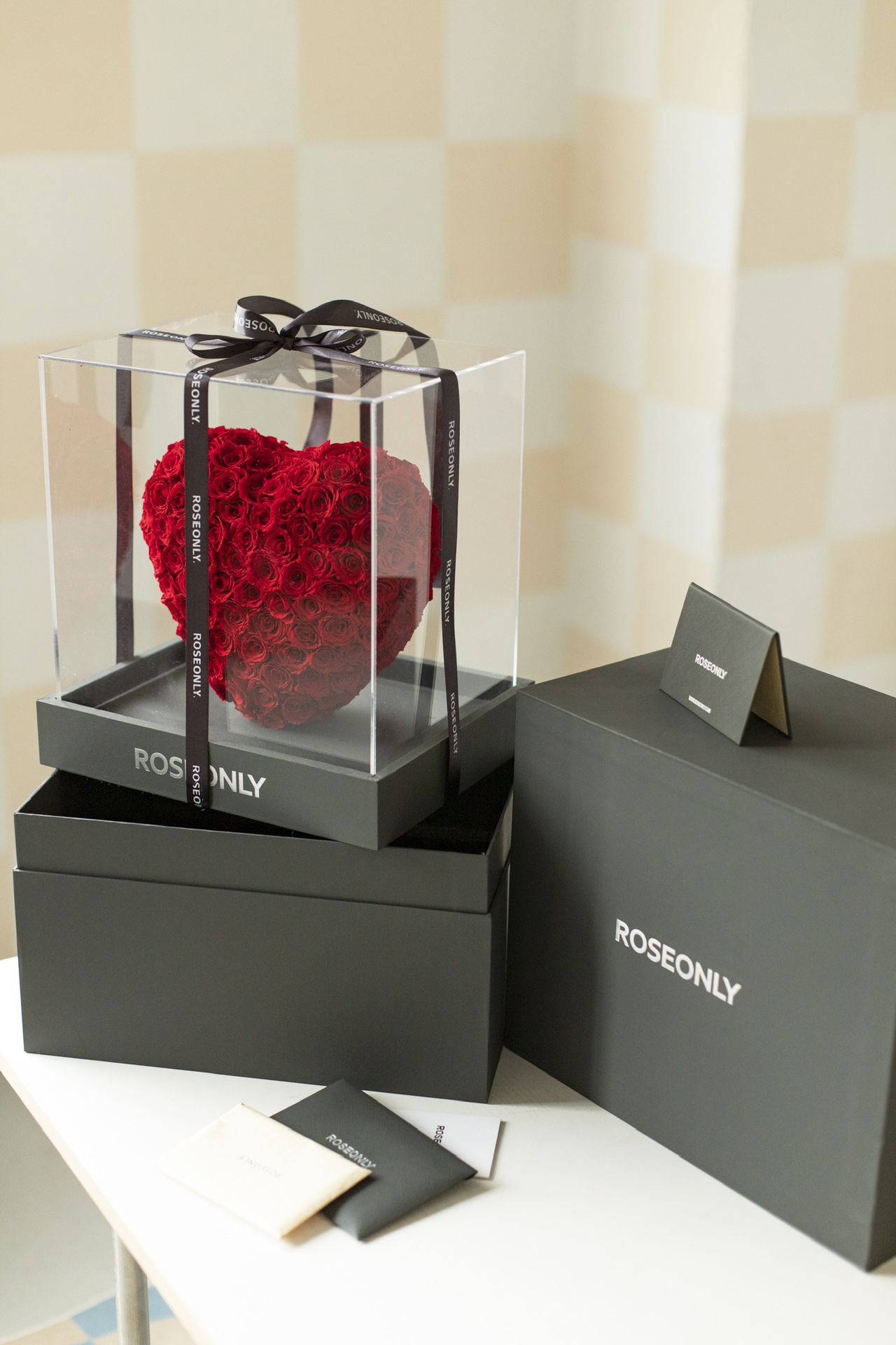 Roseonly Red Heart Rose Box: Eternal Love & Romance - The Ultimate Gift 4 i1692027733 6241 2