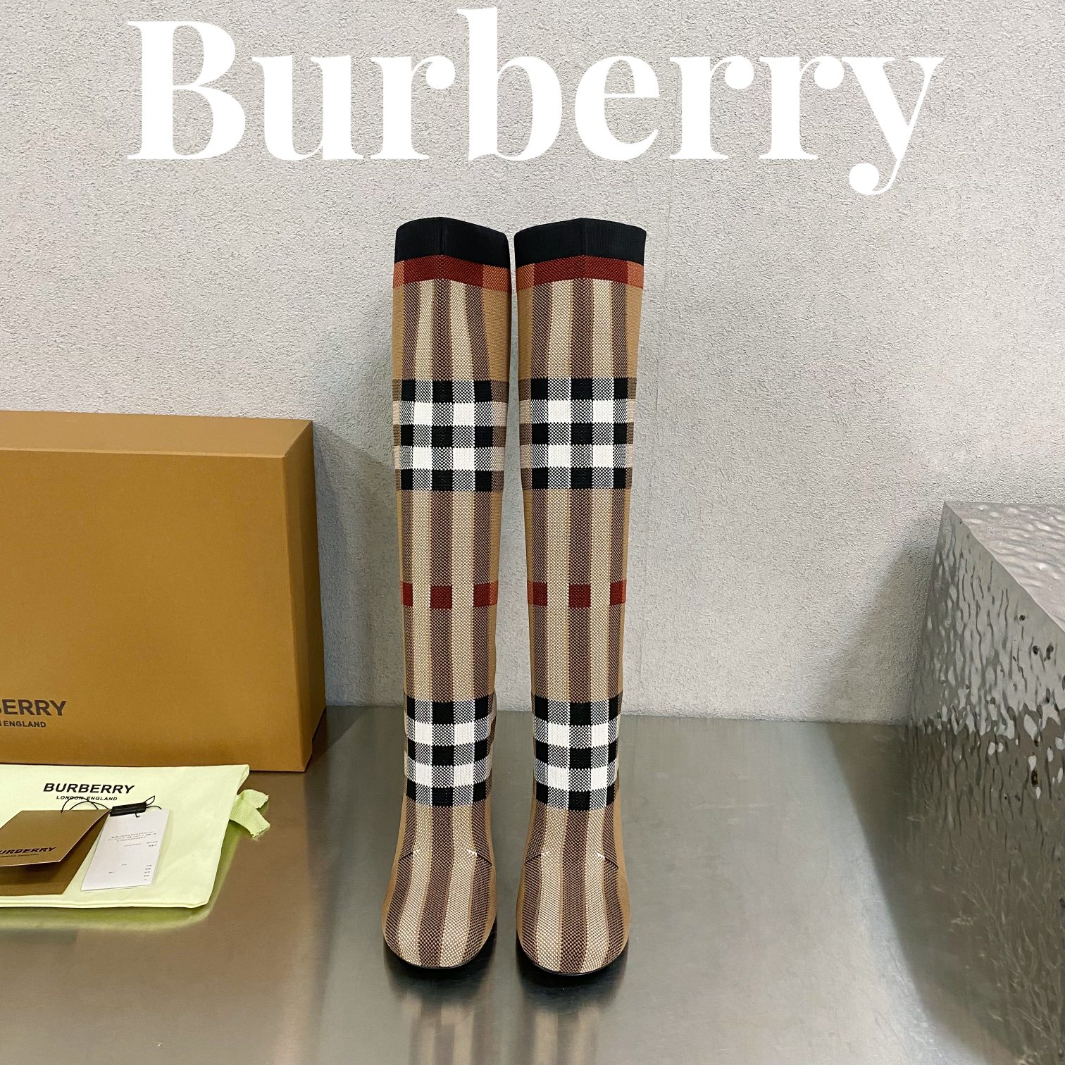 Burberryy博柏利博柏利202