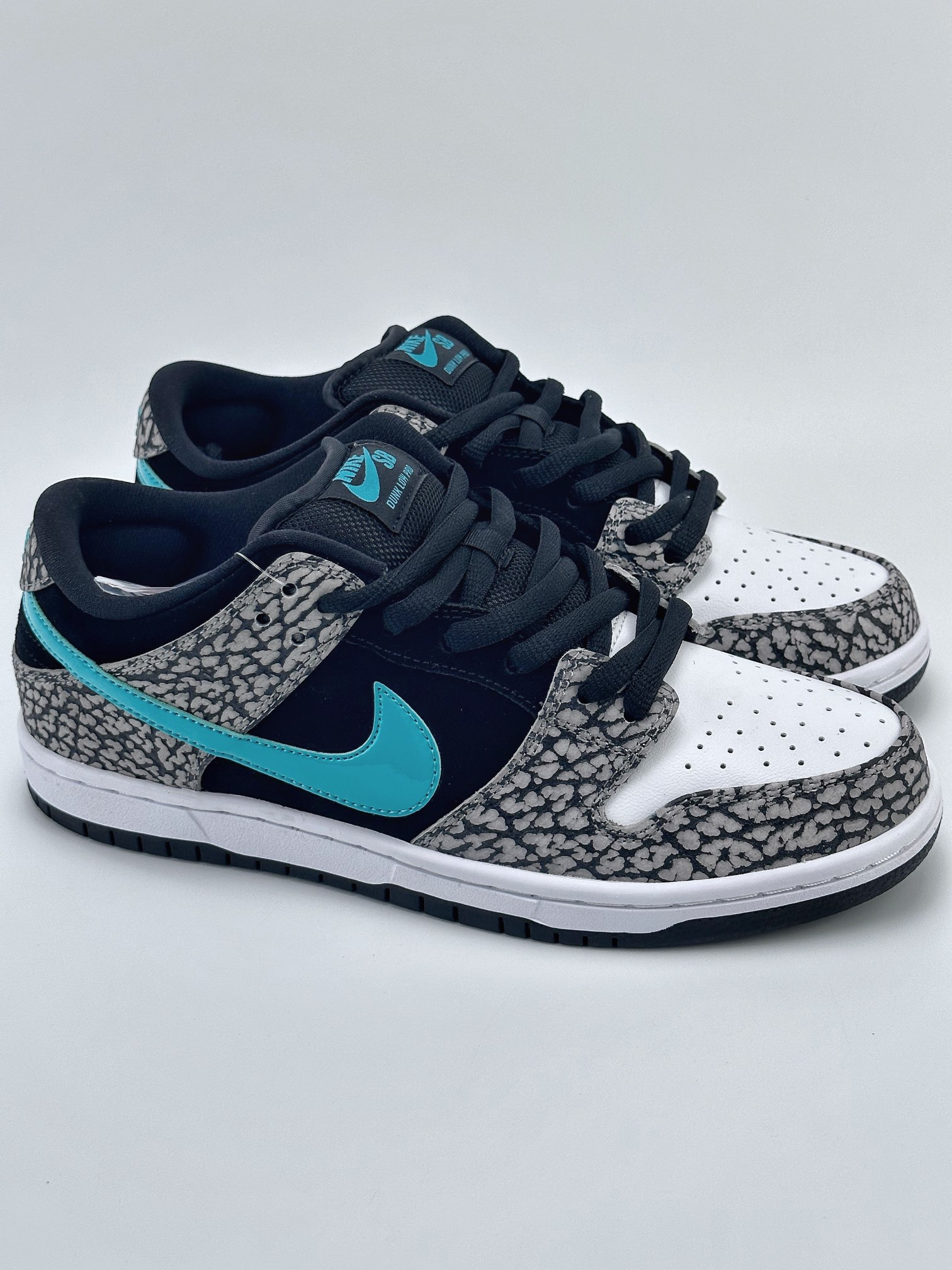 NIKE SB Dunk Low ”clera jade” elephant crackle BQ6817-009