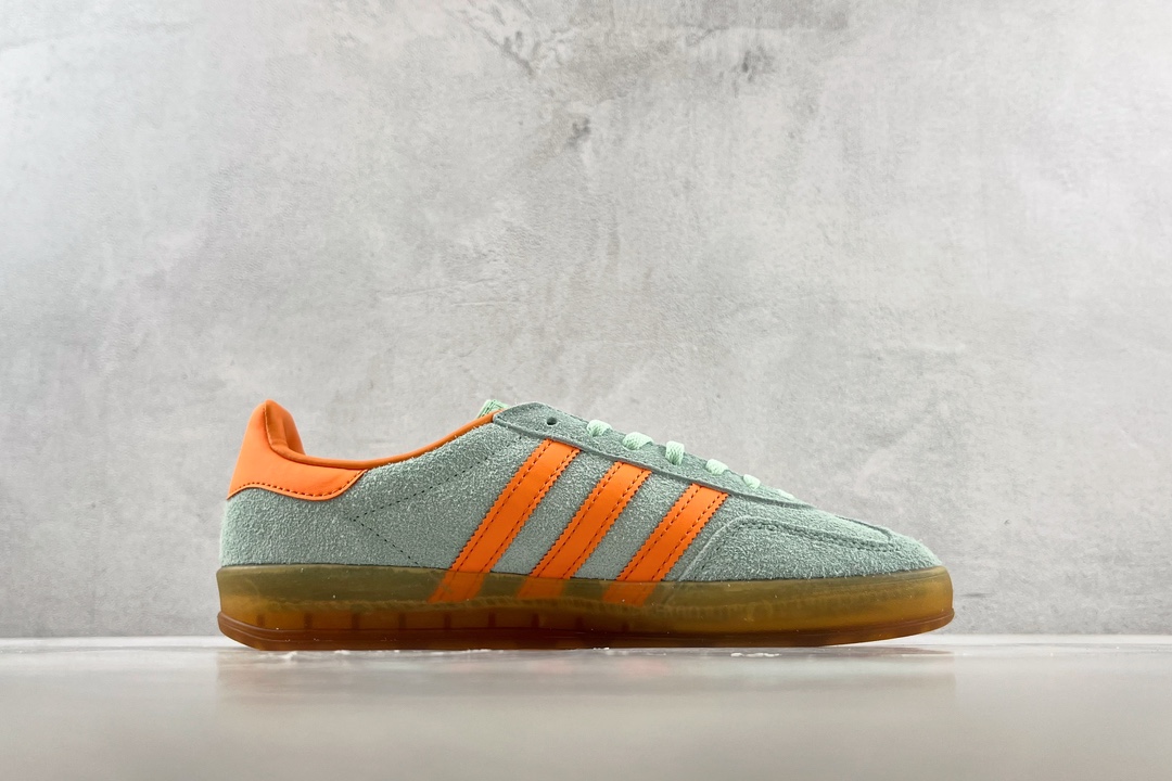 adidas originals Gazelle orange HQ8714