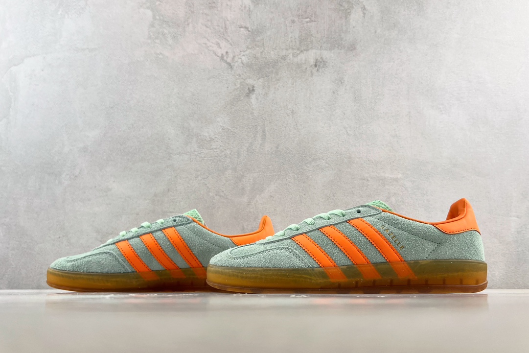 adidas originals Gazelle orange HQ8714