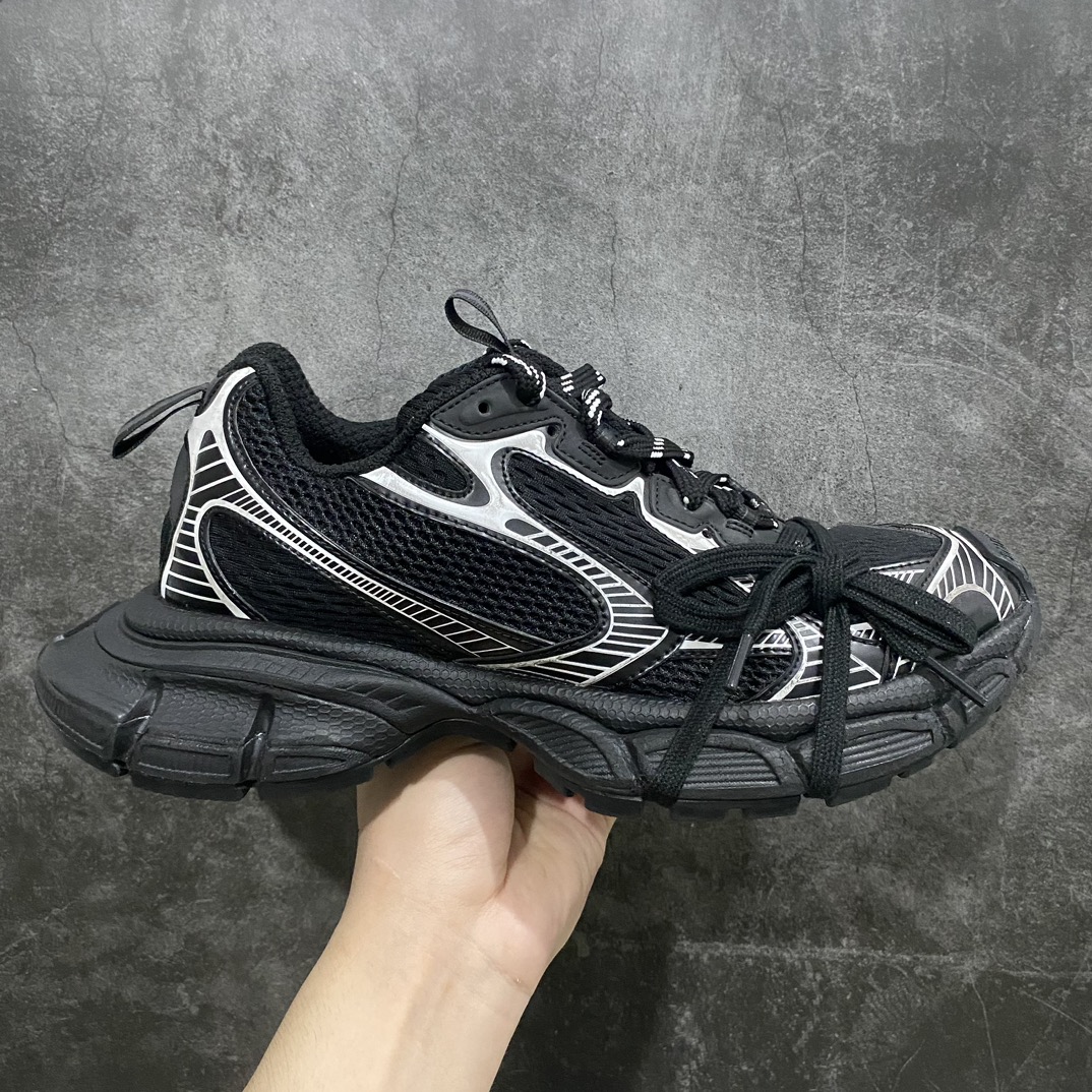 【总裁版】BALENCIAGA 3XL Sneakers 巴黎世家十代网布系带低帮走秀复古老爹鞋全套原纸板楦头开发 最原汁原味的灵魂版型全鞋荧光划线卡点 胶水把控整洁度追求极致完美每一双都是工艺品 多重QC质检 超越公司货的品控标准实实在在的免检产品 原盒原配 正确字体电绣 粗细、位置、大小正确 侧边TPU 透气孔匹配意产原版 正确分离大底 TPU软底 原版一致大底LOGO 立体感十足 原厂皮料水洗做旧 采购原厂网纱 不含皮革 网布材料和聚氨酯 磨损效果 鞋头边缘和后帮 Balenciaga 徽标 鞋面和后跟凸印尺码 鞋舌 3XL 橡胶品牌标识和反光细节 鞋帮拉袢和鞋舌拉祥 配反光细节 备用鞋带在鞋履前侧 可在穿着前取下 便于不同造型搭配 正常尺码  尺码：35 36 37 38 39 40 41 42 43 44 45 46n-莆田鞋批发中心