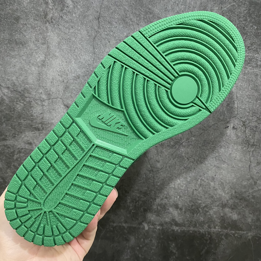 [Foreign trade pure original] Air Jordan 1 Retro High OG ”Pine Green” black and green 555088-030