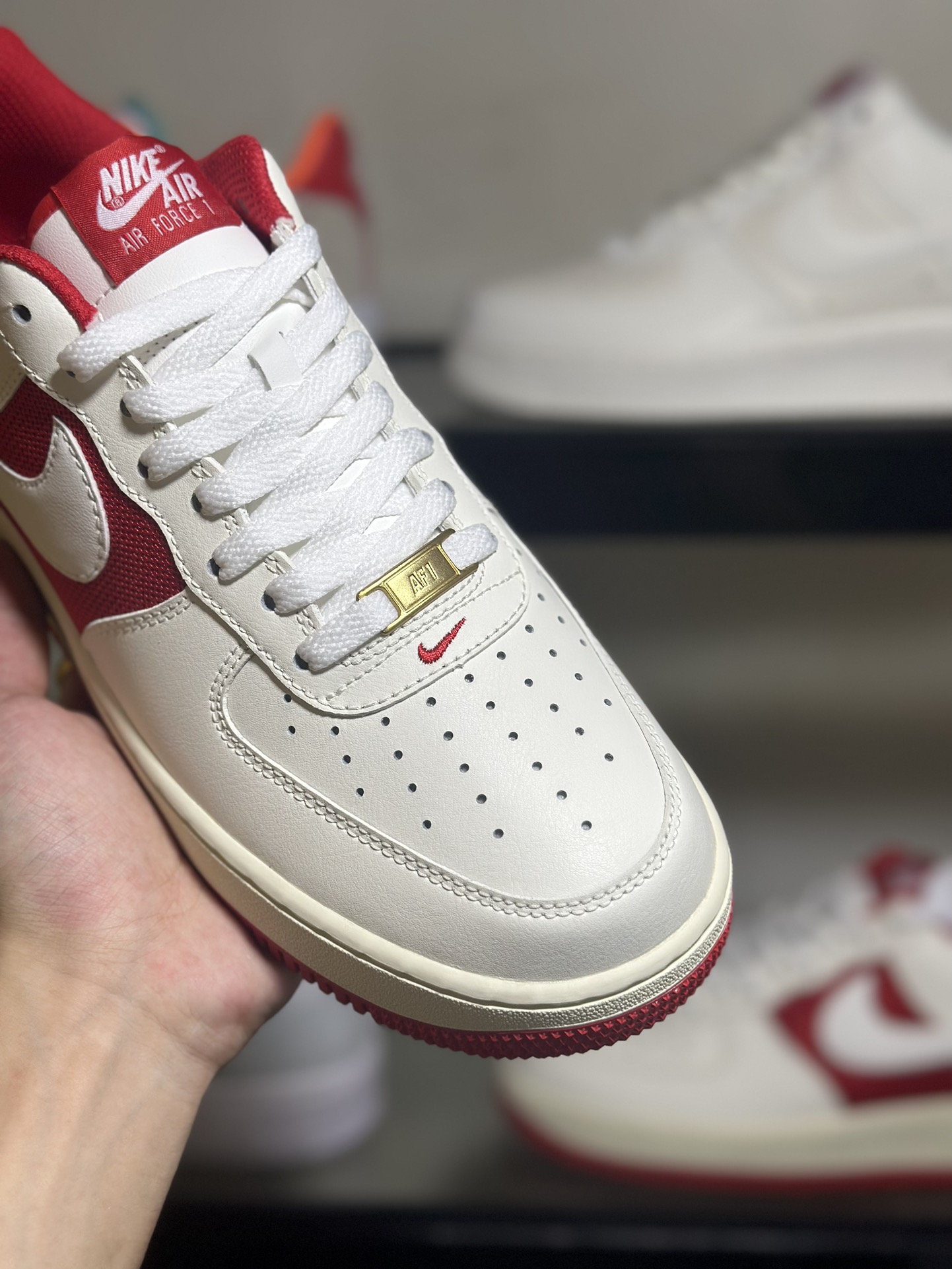 NikeAirForce1Low白红