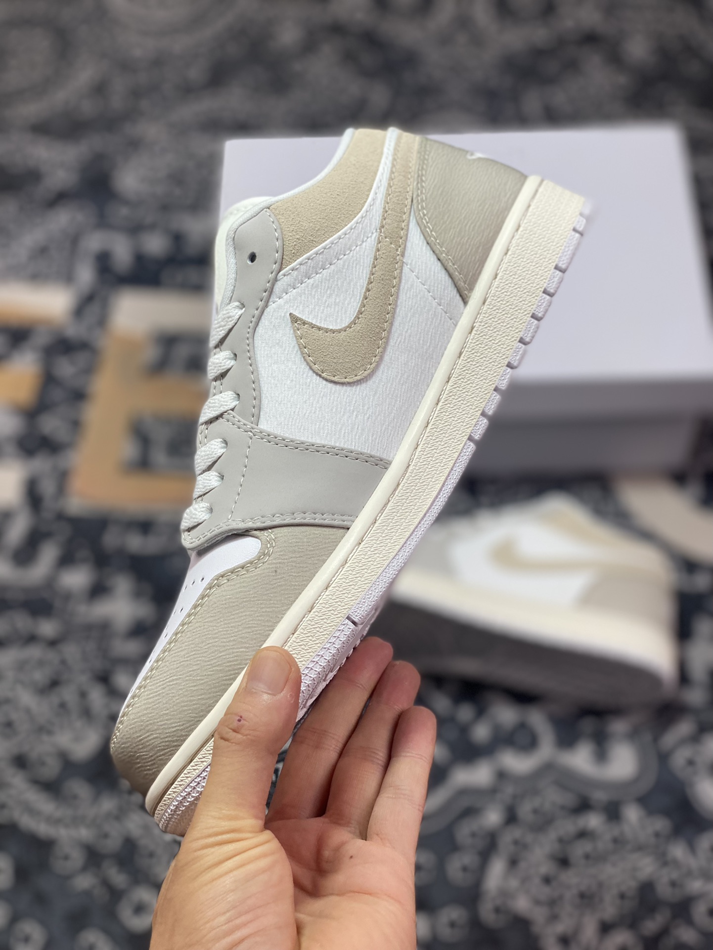 Air Jordan 1 Low American Grey DM5682-110