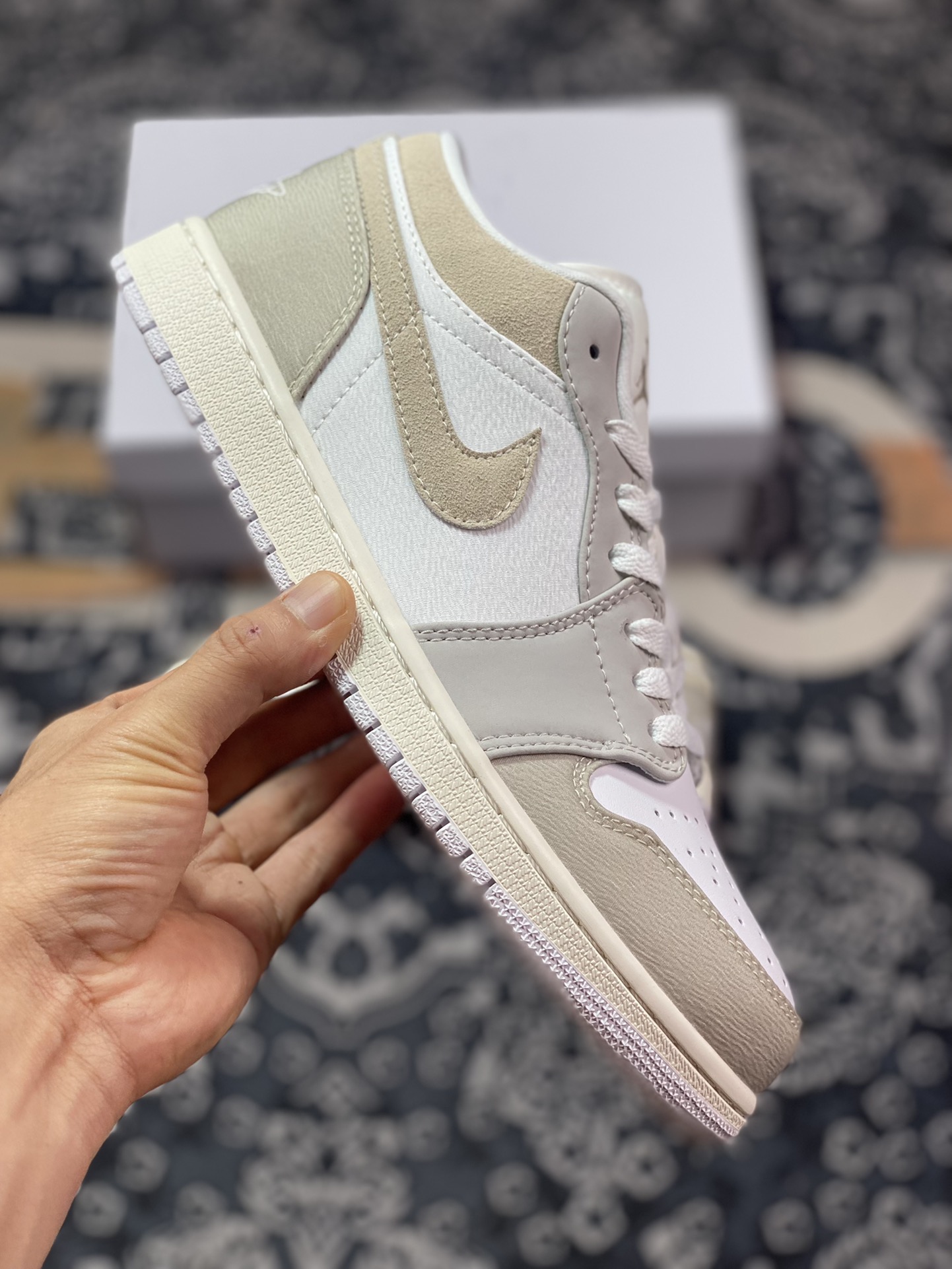 Air Jordan 1 Low American Grey DM5682-110