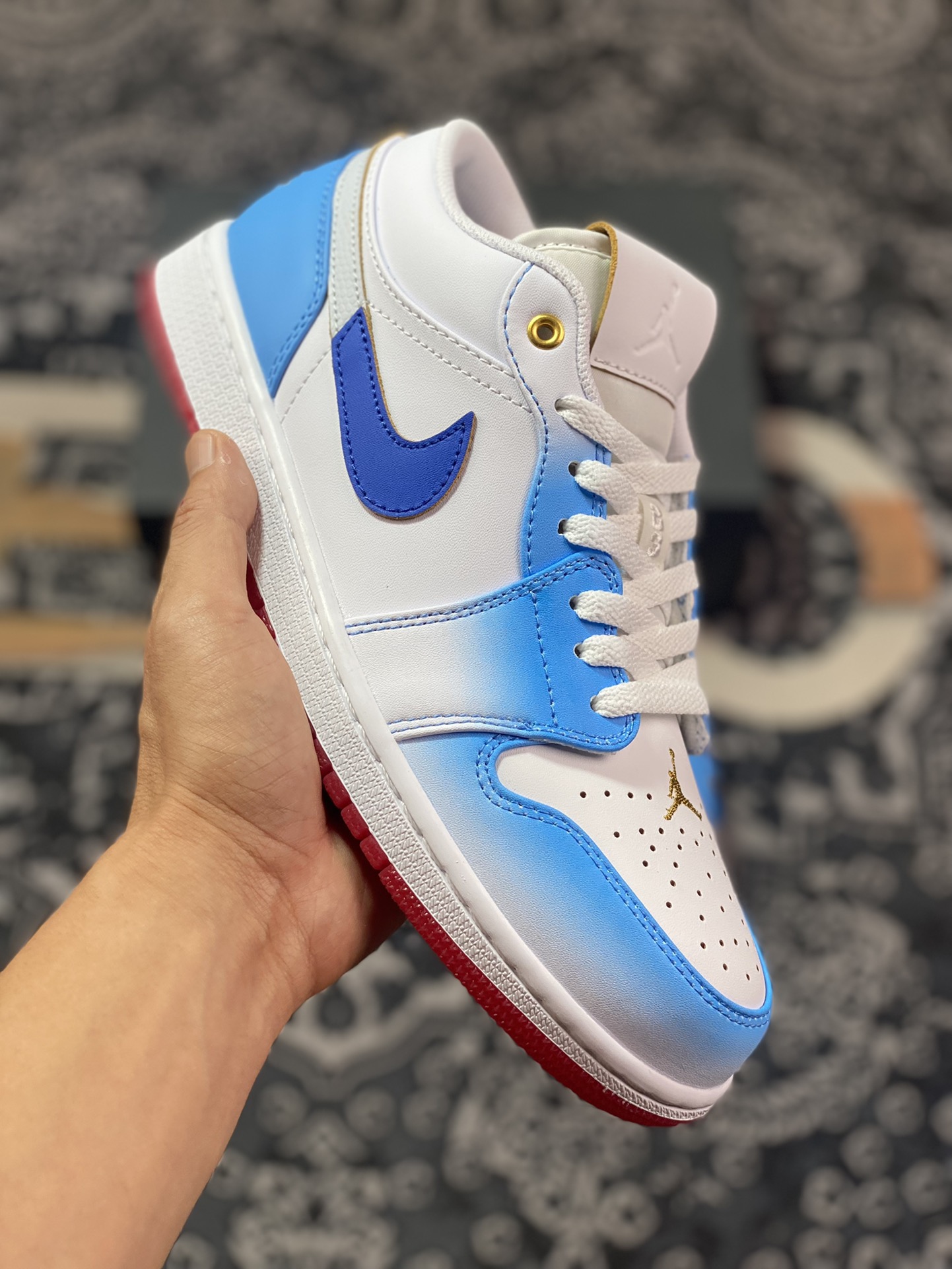 Air Jordan 1 Low SE 白蓝 FN8895-141