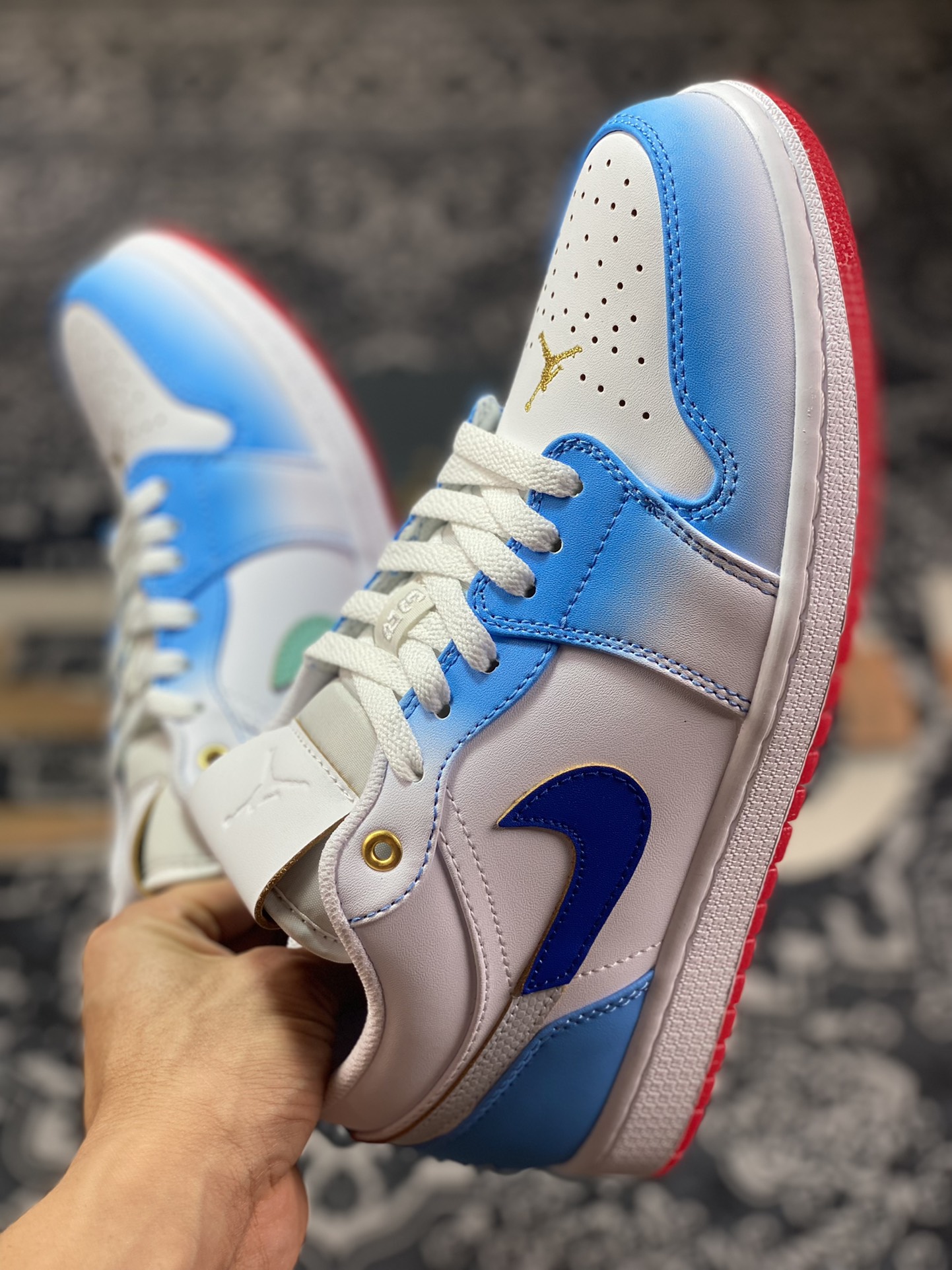 Air Jordan 1 Low SE 白蓝 FN8895-141