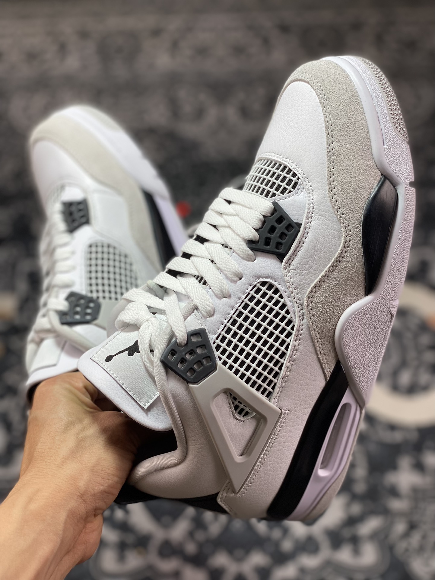 Air Jordan 4 ”Military Black” White Cement DH6927-111