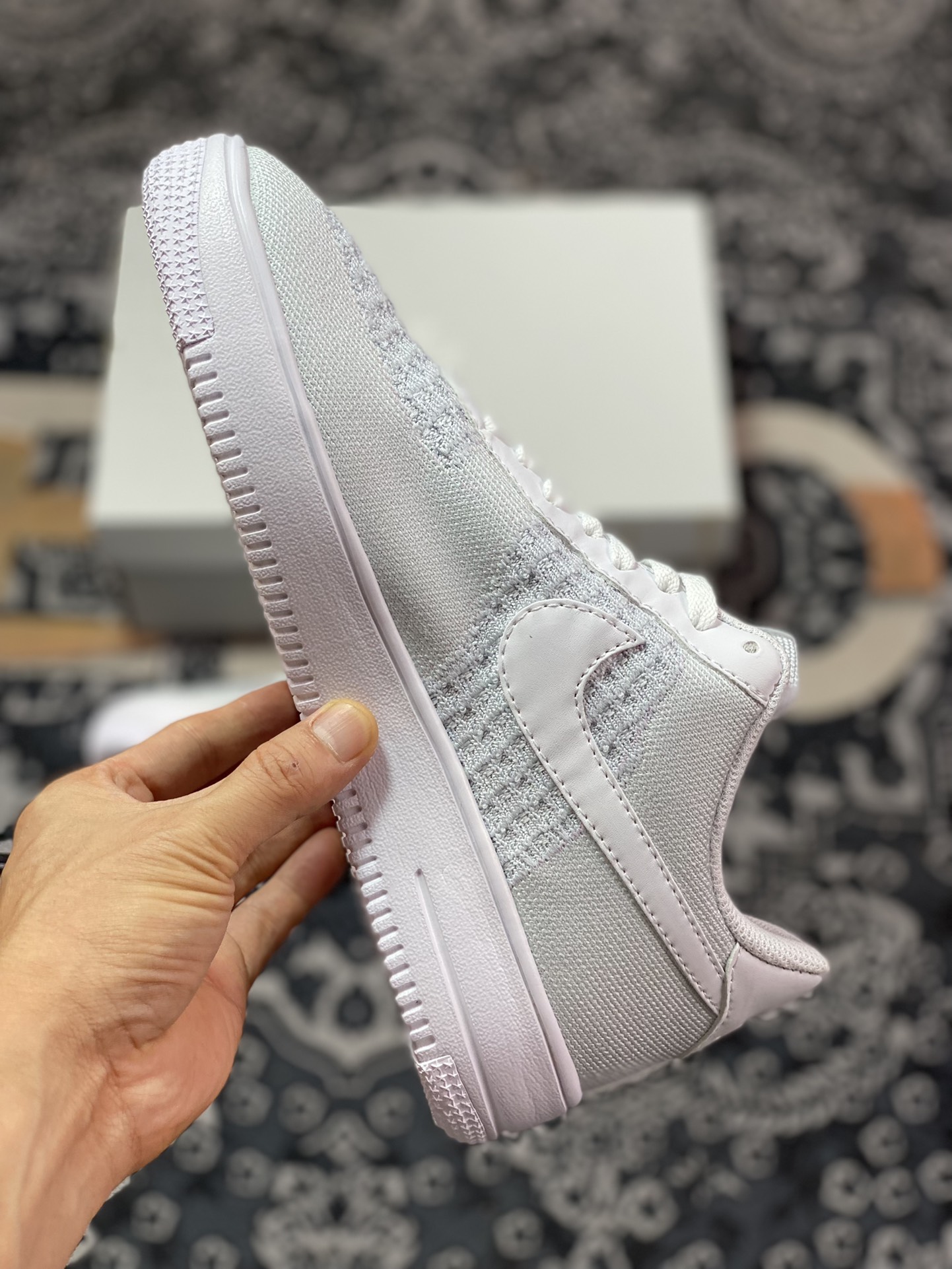 200  Air Force 1 Low 2.0 轻量化飞线灰白 AV3042-100