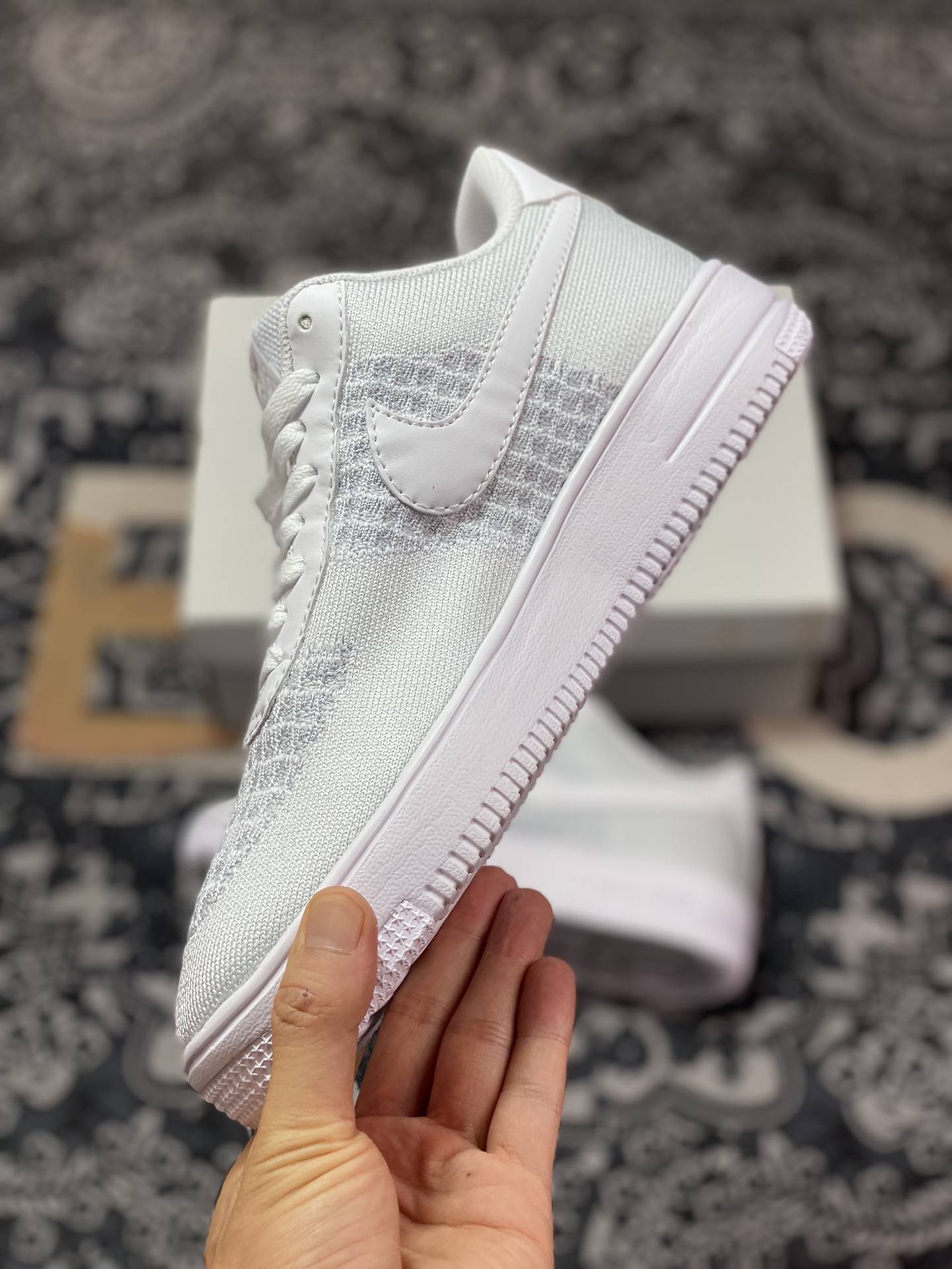 200  Air Force 1 Low 2.0 轻量化飞线灰白 AV3042-100