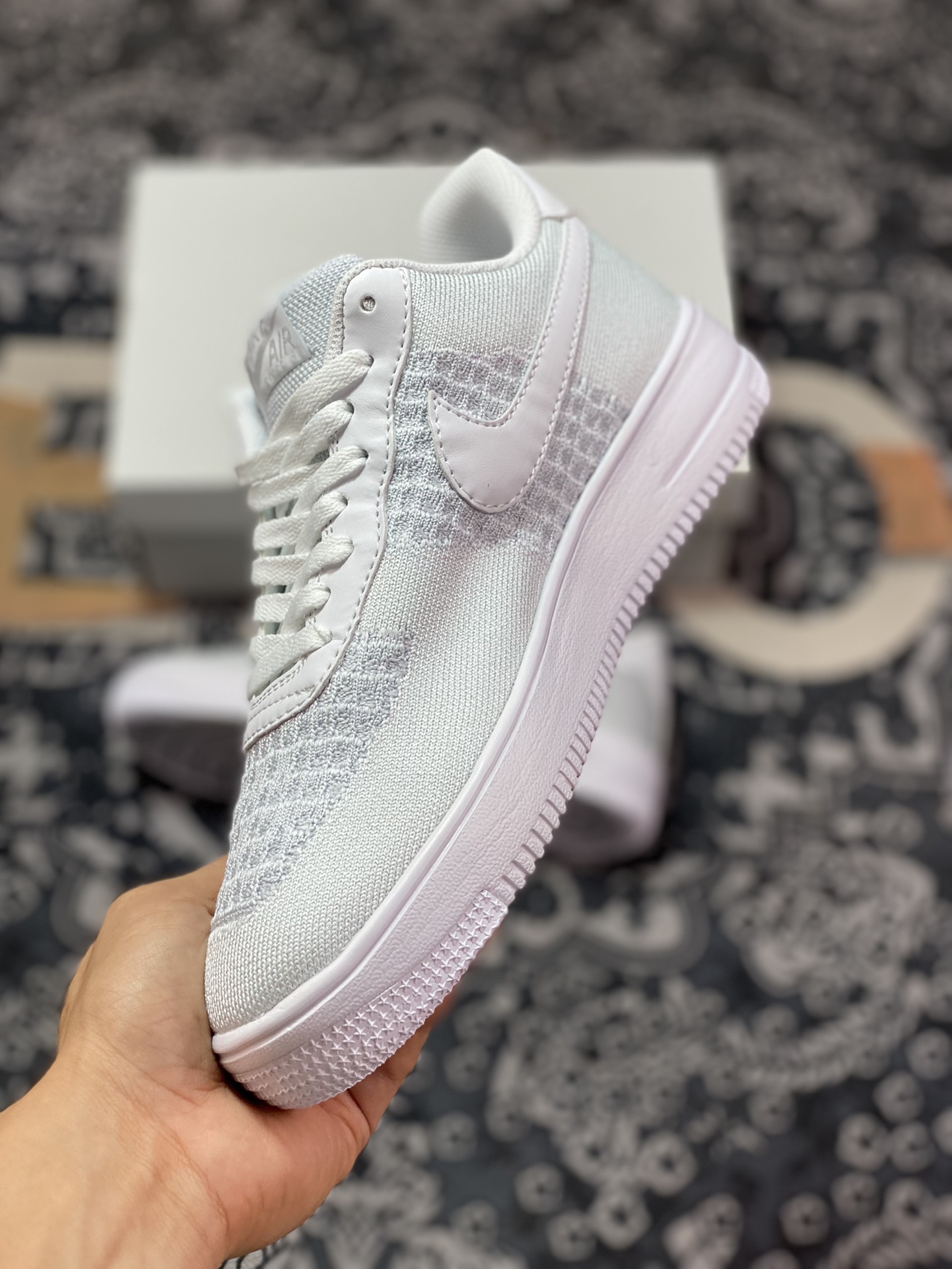 200  Air Force 1 Low 2.0 轻量化飞线灰白 AV3042-100